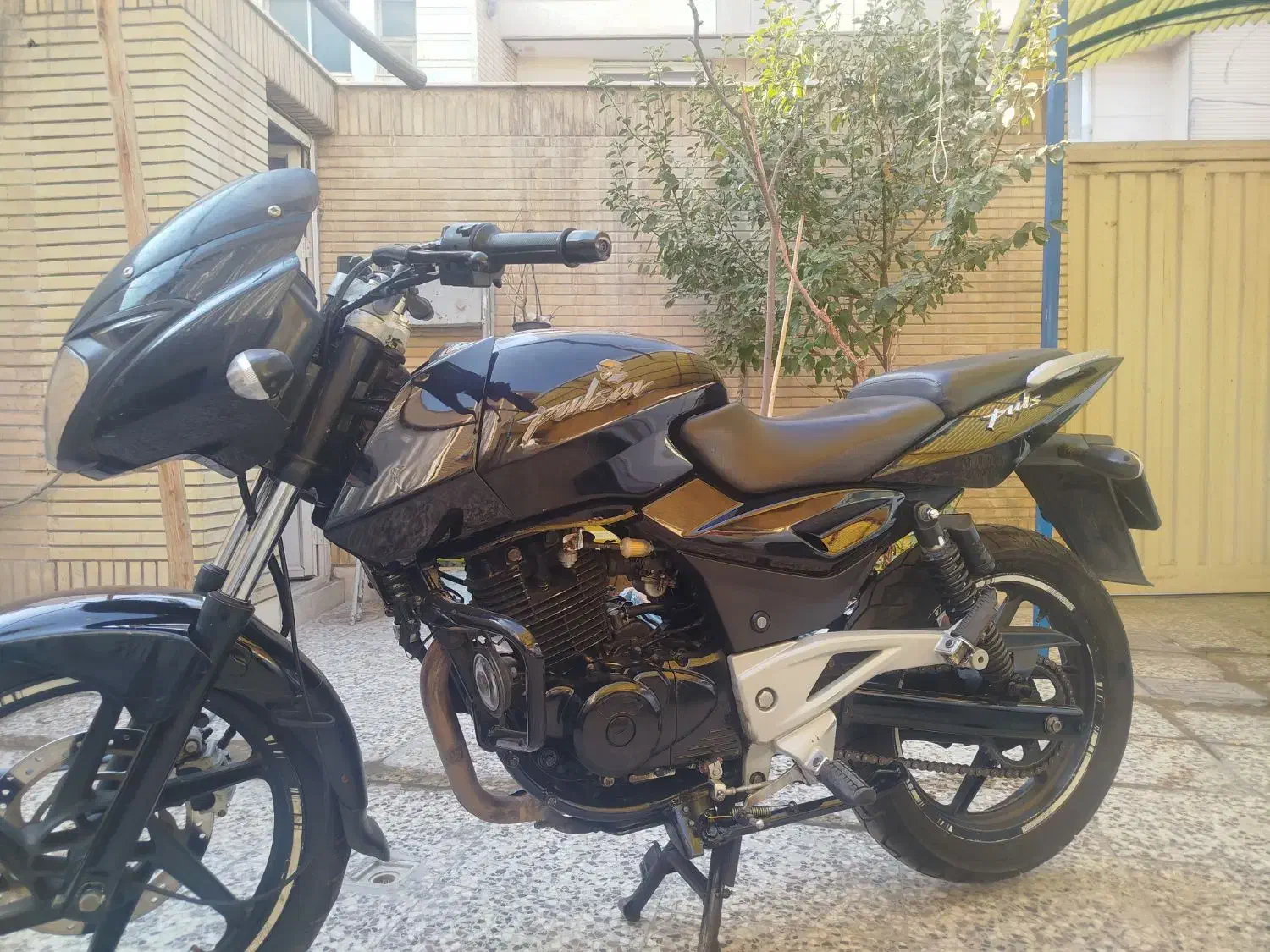 موتور پالس ۲۰۰ (باجاج)|موتورسیکلت|اصفهان, خواجه عمید|دیوار