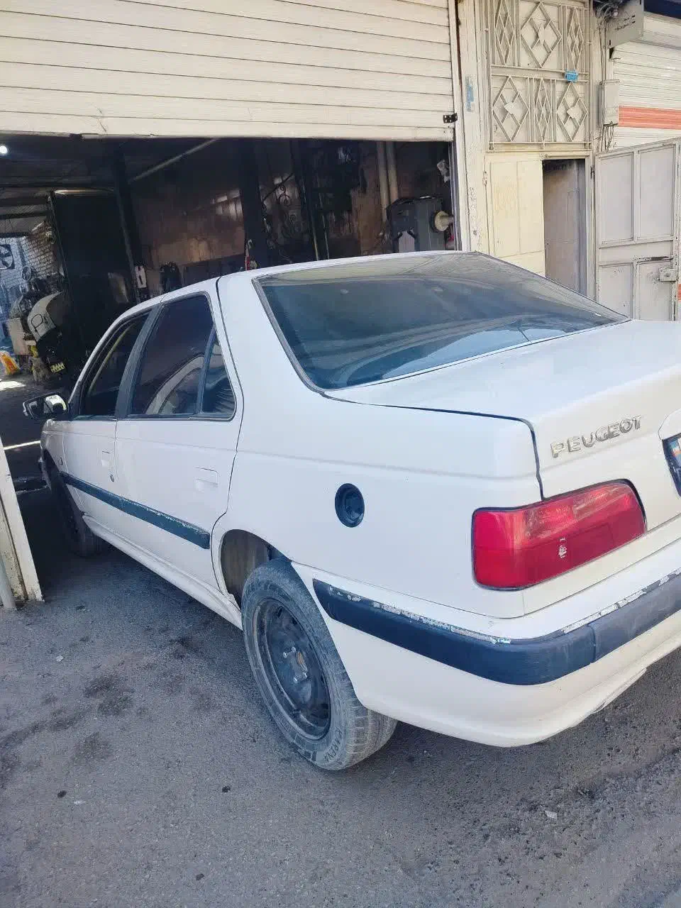 پارس سفید ۹۲دوگانه|خودرو سواری و وانت|نجفآباد, طالقانی|دیوار