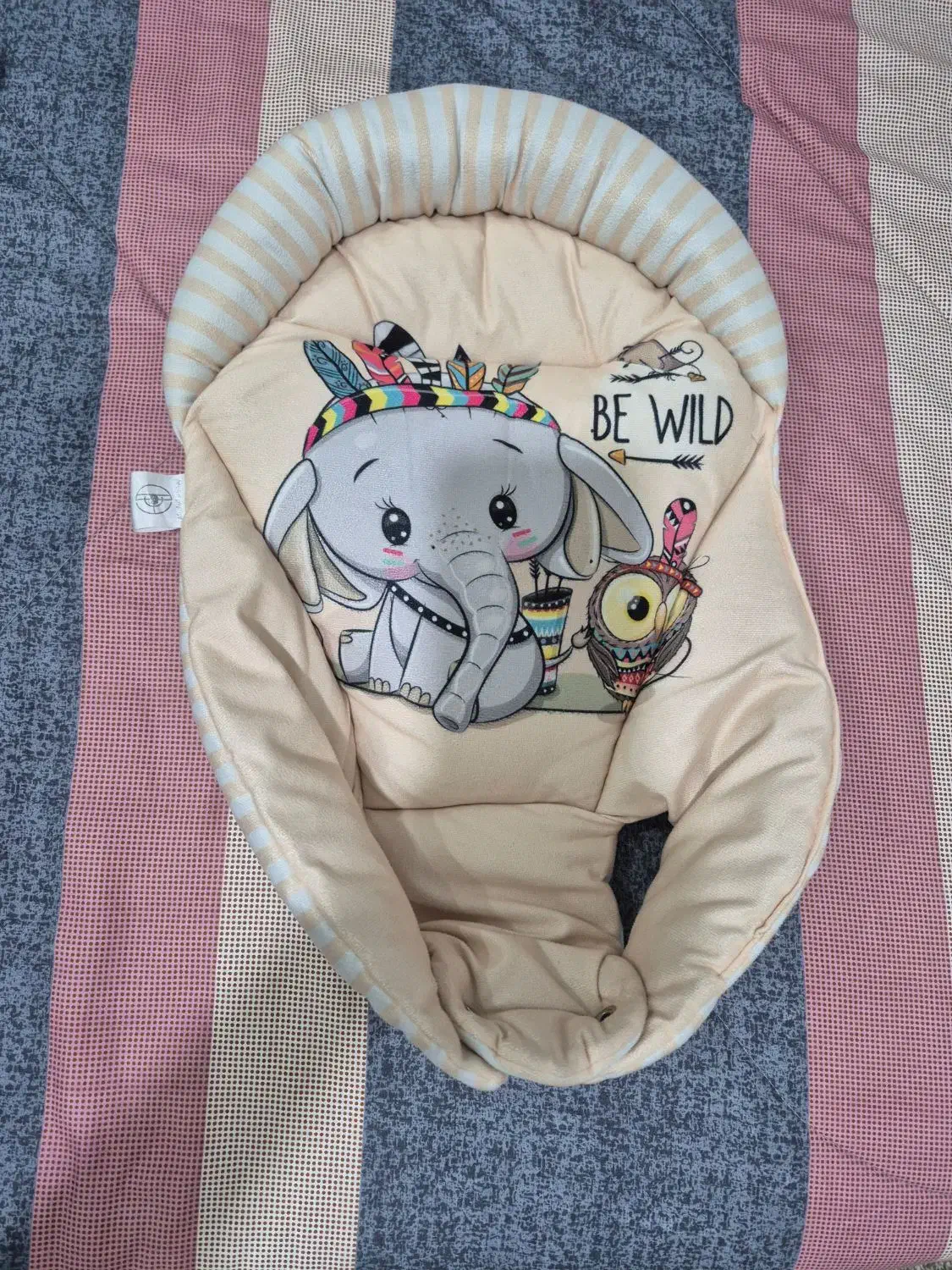 قنداق سوئیسی در حد نو|اسباب و اثاث بچه|ری, دیلمان|دیوار