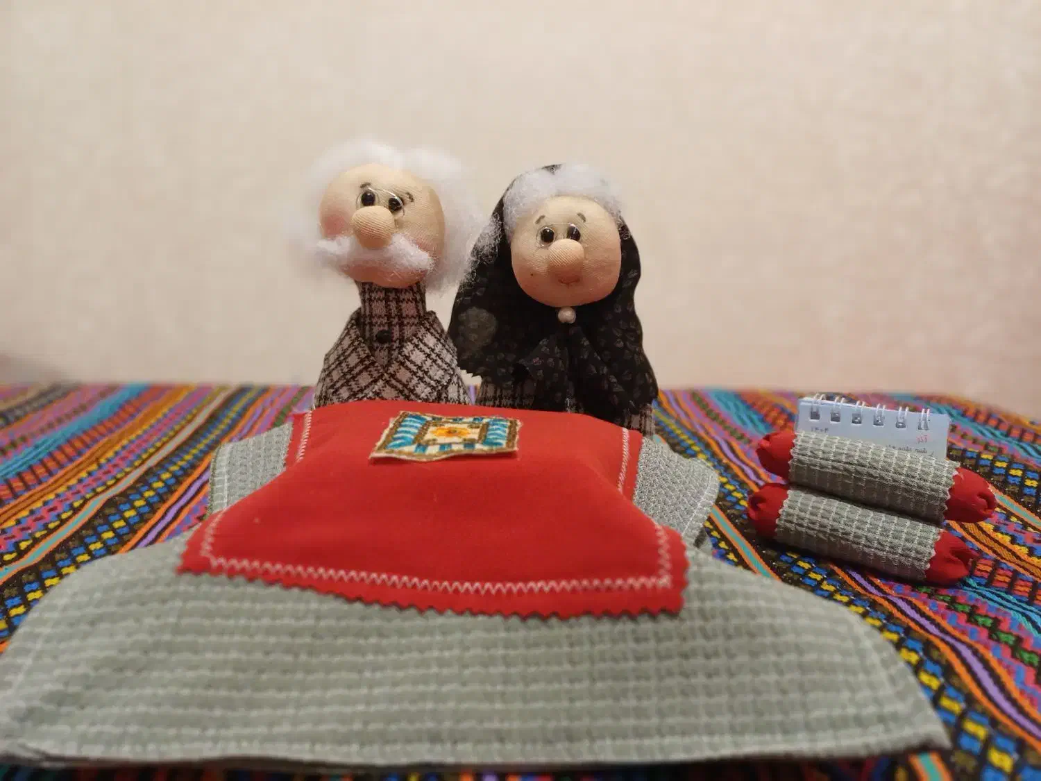 عروسک ننه جون و آقاجون|صنایع دستی و سایر لوازم تزئینی|همدان, |دیوار