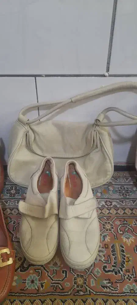 تعدادی کیف و کفش زنانه چرم اصل واقعی در حد سایز ۳۸|کیف، کفش، کمربند|رباط‌کریم, رباط‌کریم|دیوار