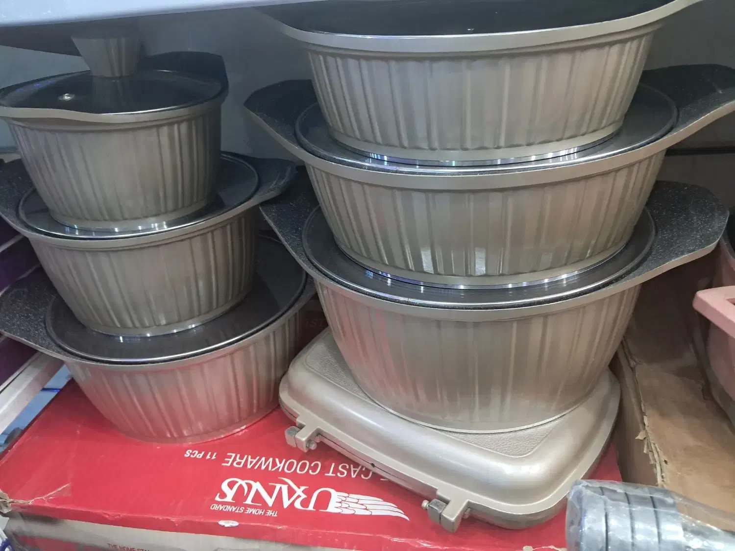 سرویس قابلمه|ظروف پخت‌وپز|رزن, |دیوار