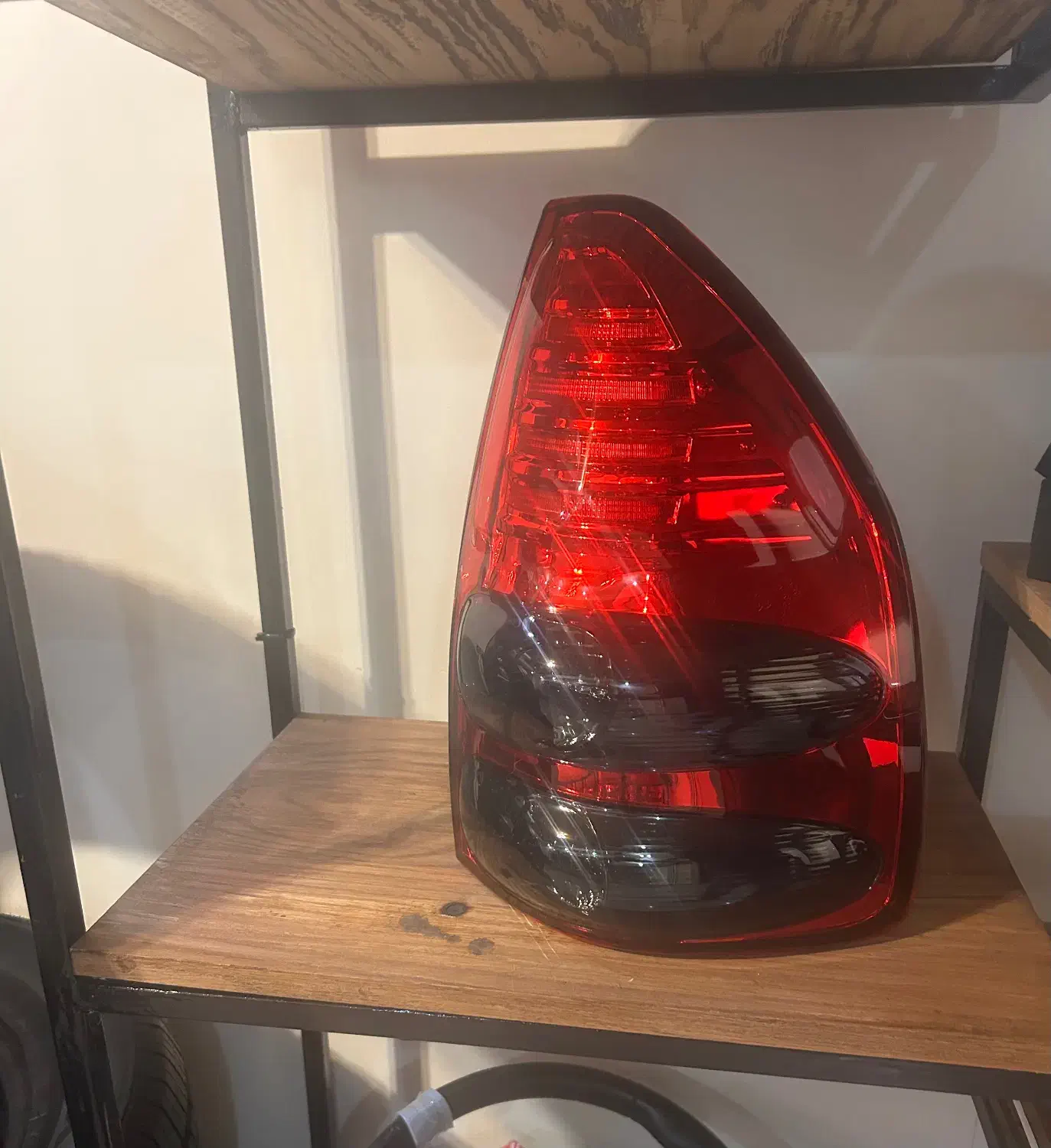 چراغ عقب پرادومدل۲۰۰۵تا۲۰۱۰ اسپشیال برند دپو|قطعات یدکی و لوازم جانبی|تهران, تجریش|دیوار