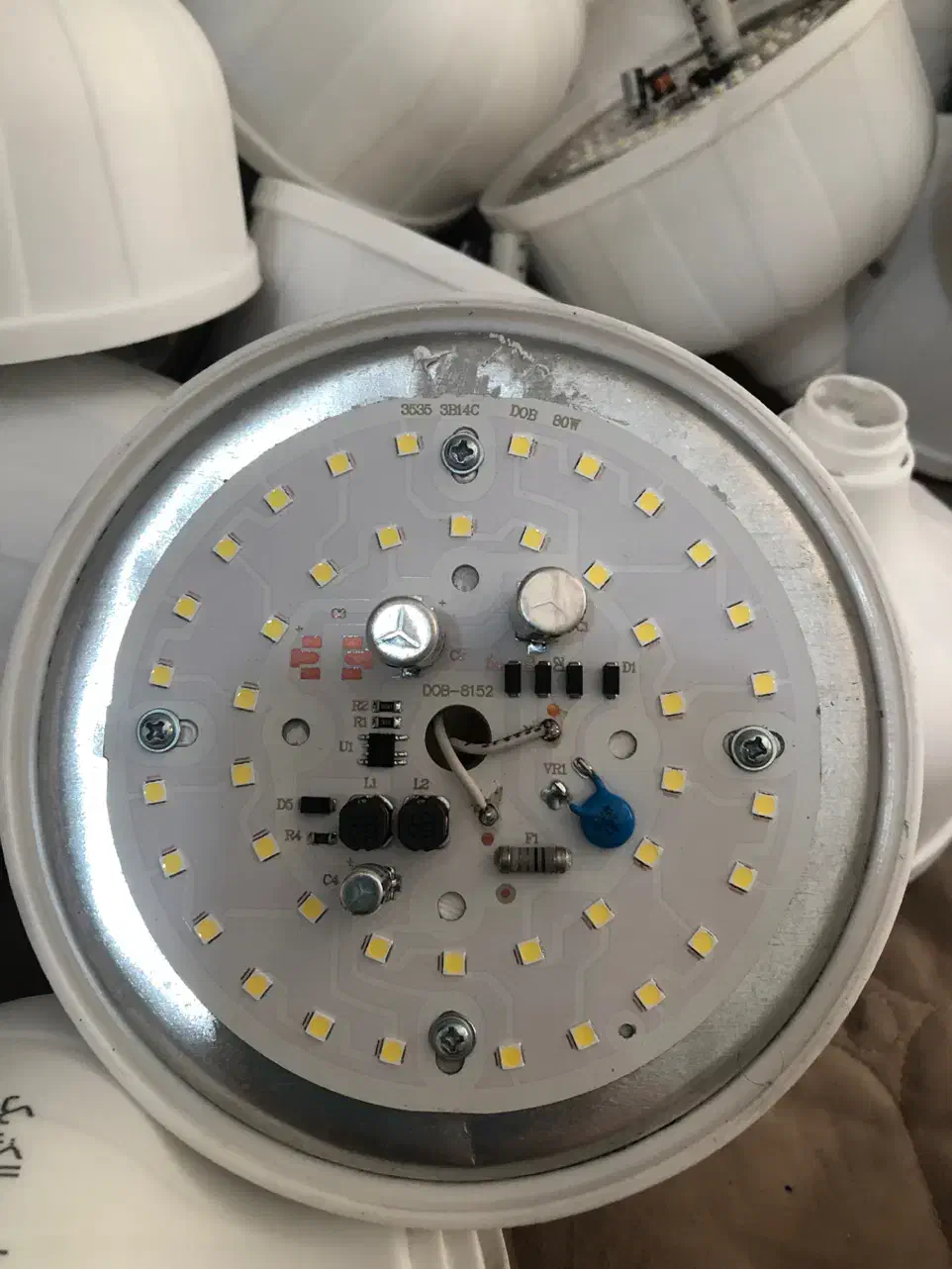 فروش لامپ های ال ای دی فله ای|لامپ و چراغ|فردیس, شهرک شهید حسینی|دیوار