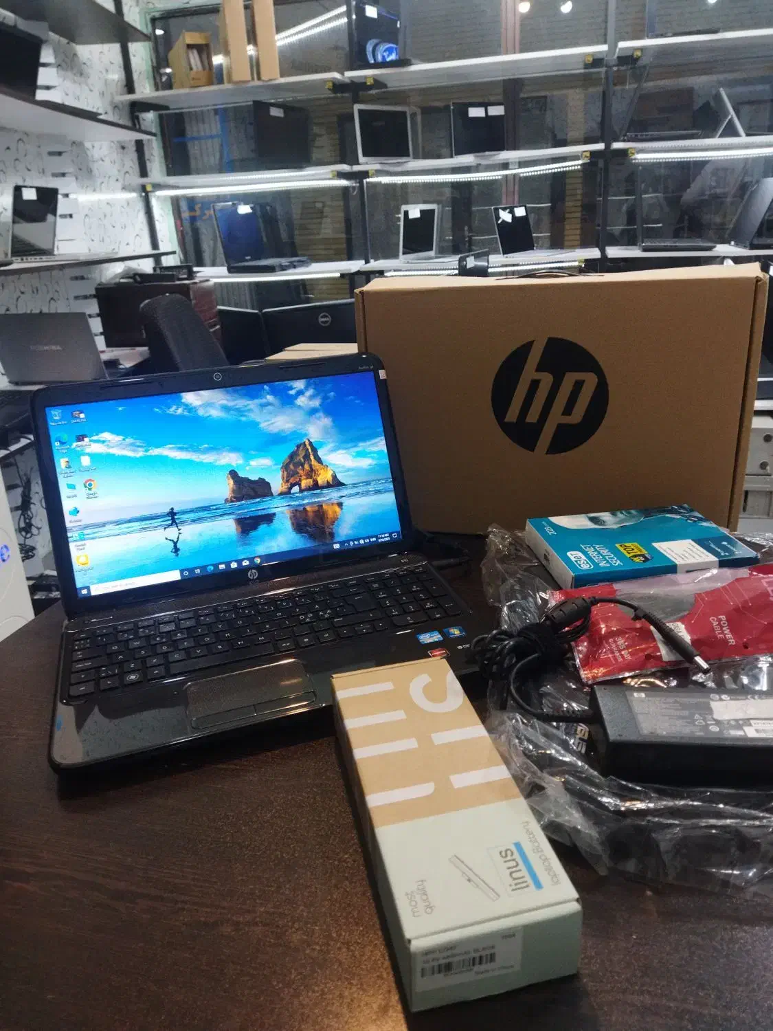 لپتاپhpرم16 گرافیک1 17اینچ cori5|رایانه همراه|شهرکرد, |دیوار