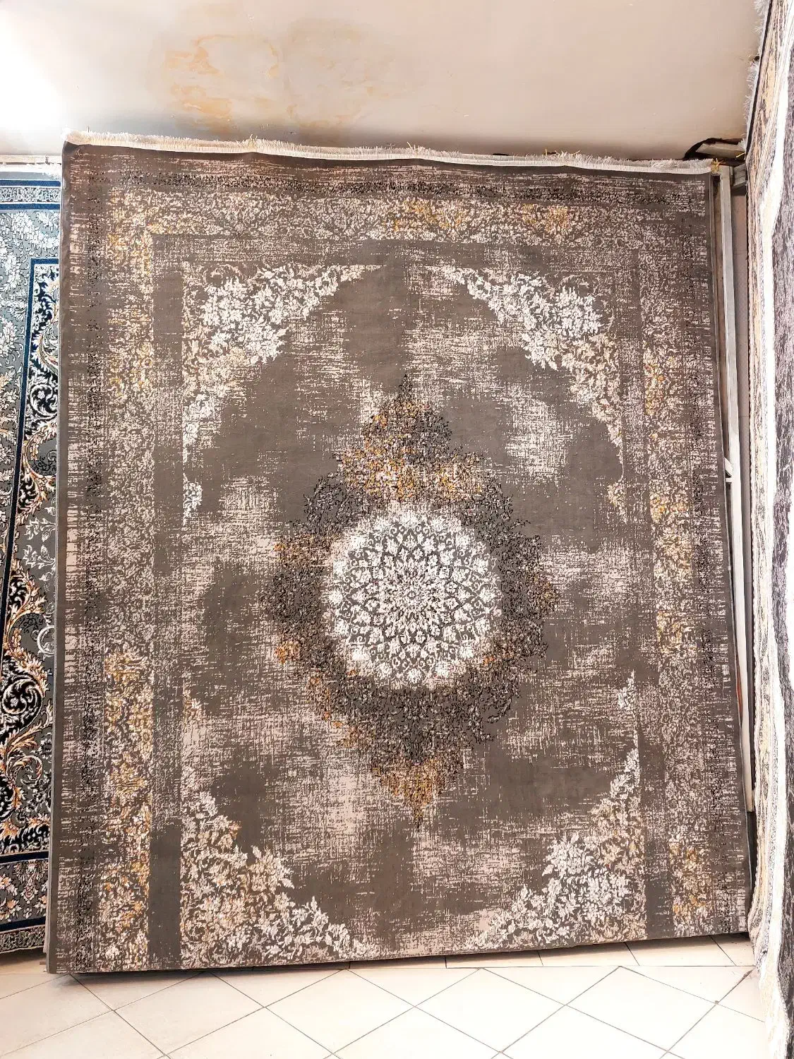 فرش ۱۲ متری اکبند پلمپ دوتا جفت باهم ۱۲ ت|فرش|مشهد, سیلو|دیوار