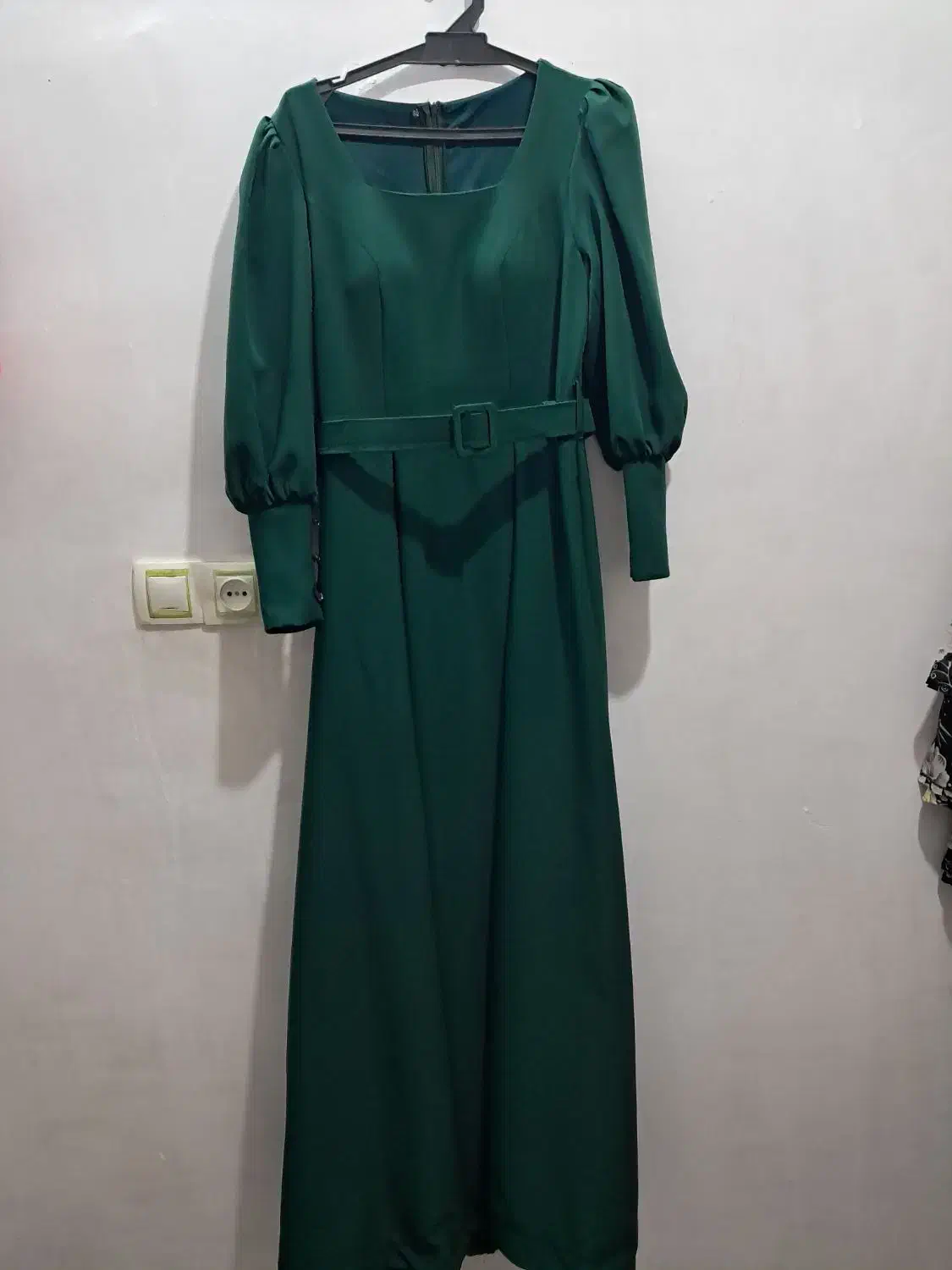 لباس مجلسی|لباس|بروجرد, |دیوار