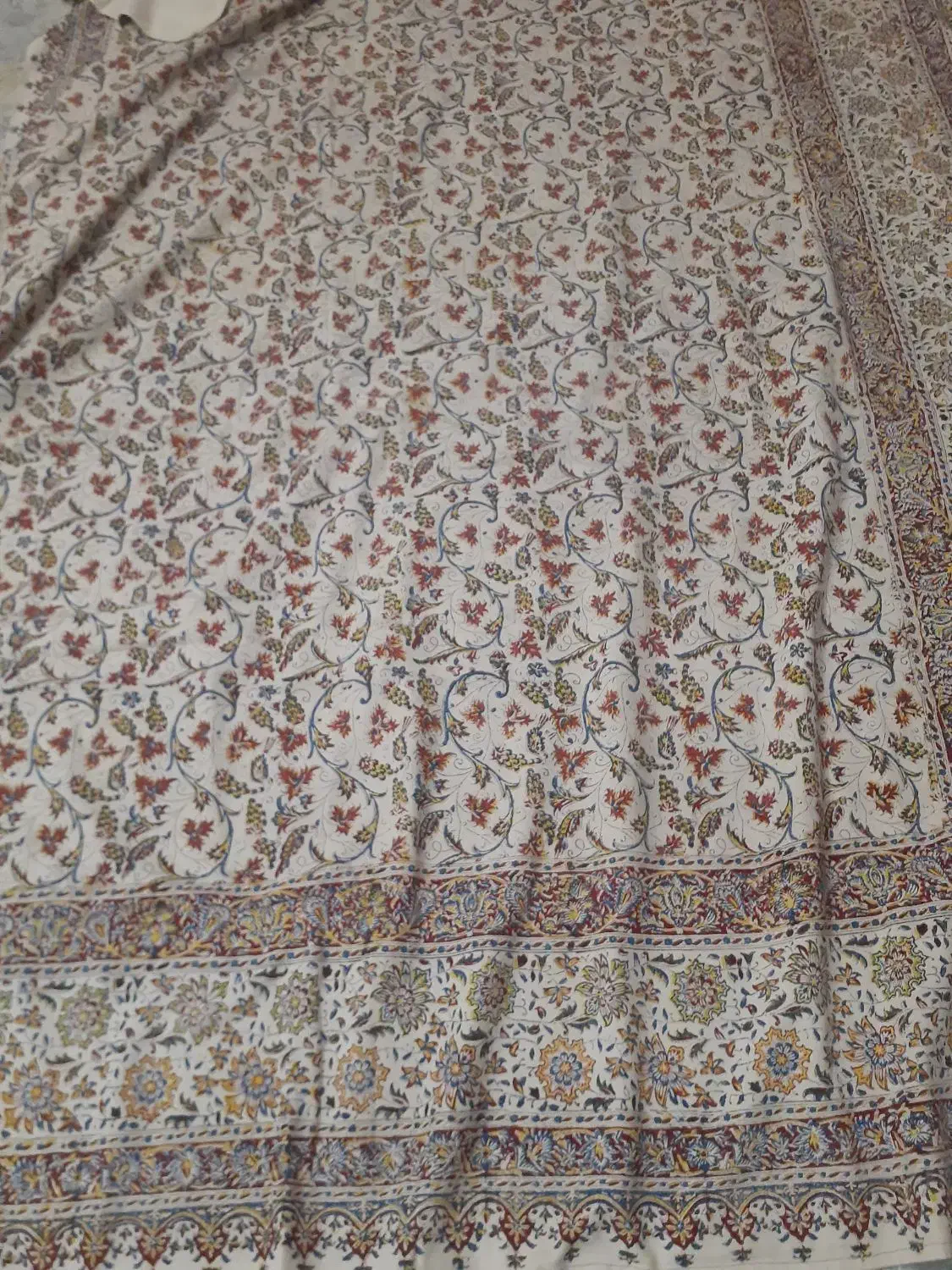 رومیزی ۹نفره قلمکاری اصفهان صادراتی|پرده، رانر، رومیزی|قم, زنبیل آباد|دیوار