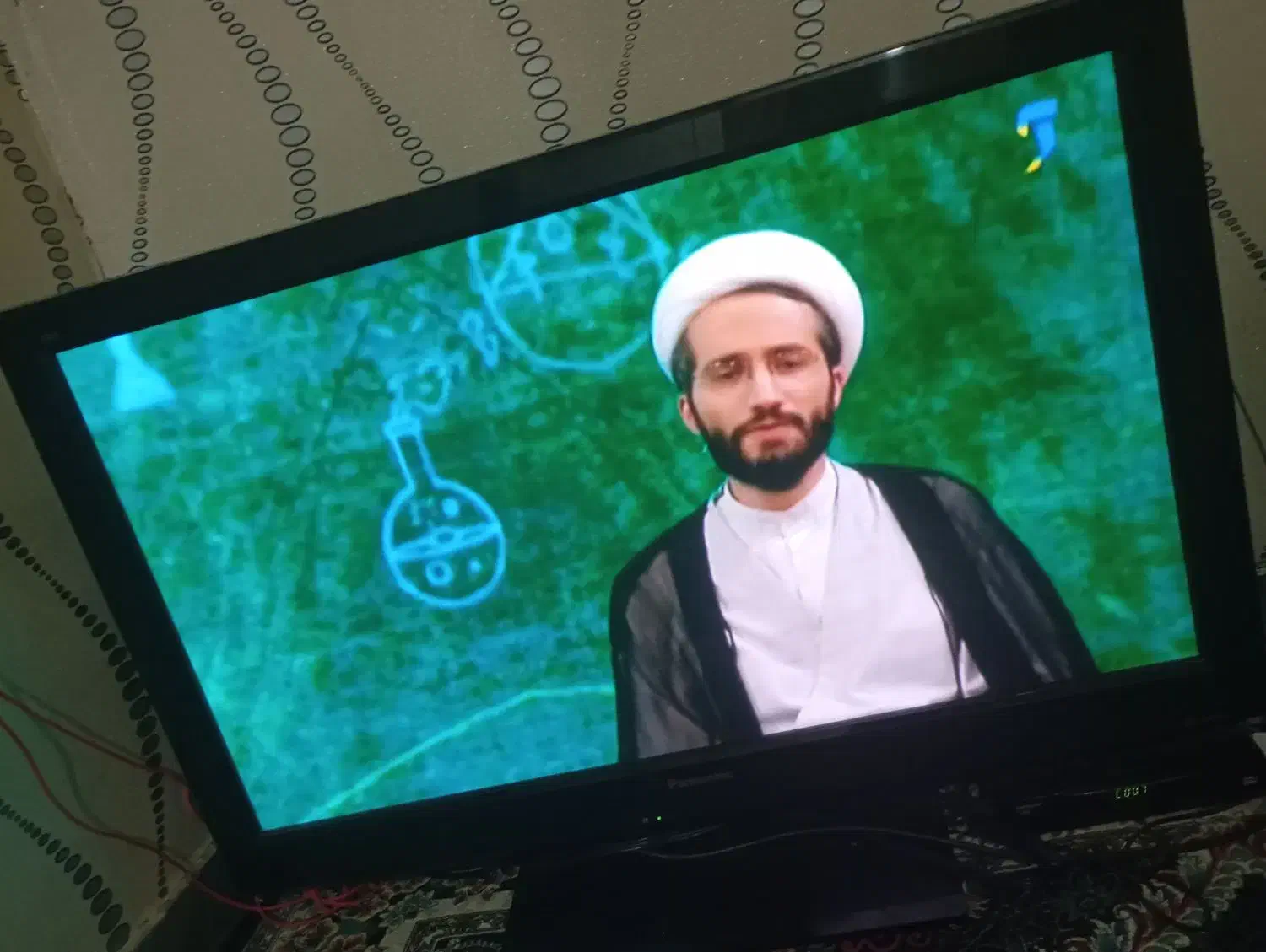 ال سی دی پاناسونیک 50اینج سالم و تندرست|تلویزیون و پروژکتور|دوگنبدان, |دیوار