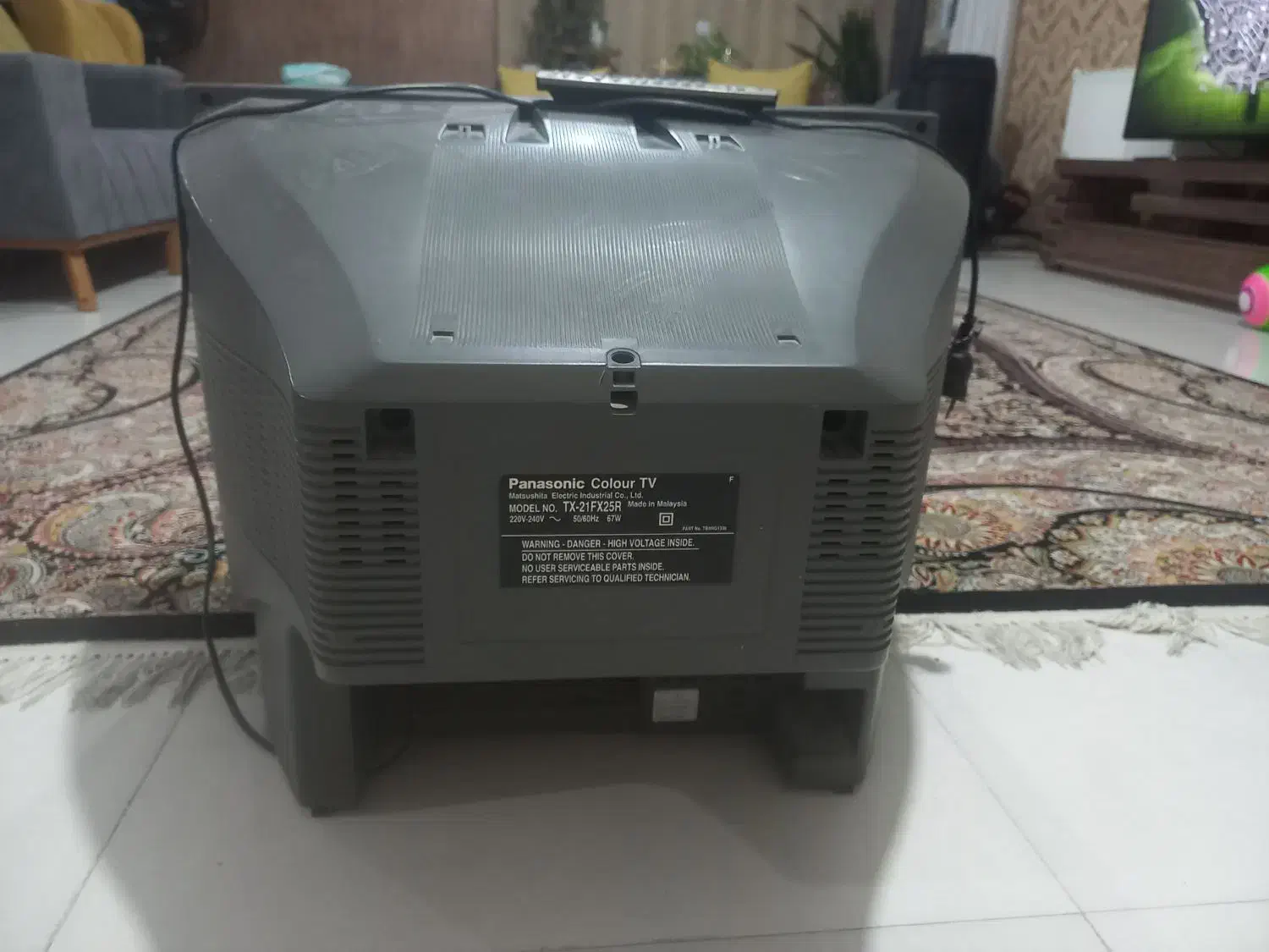 تلوزیون ۲۱ پاناسونیک اصلی ژاپن با کنترل|تلویزیون و پروژکتور|سیاخ دارنگون, |دیوار