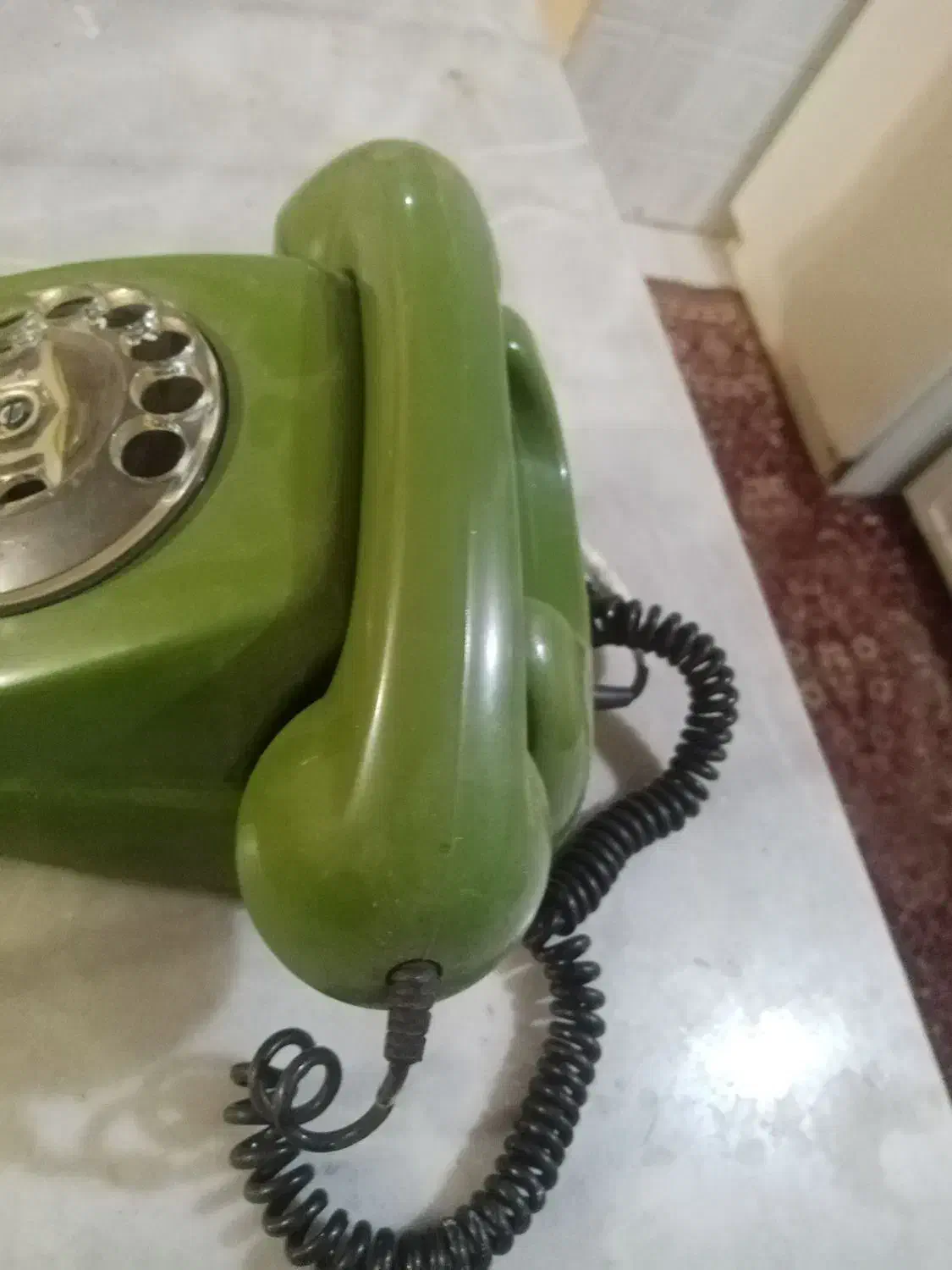 تلفن قدیمی|کلکسیون اشیاء عتیقه|شهرضا, |دیوار