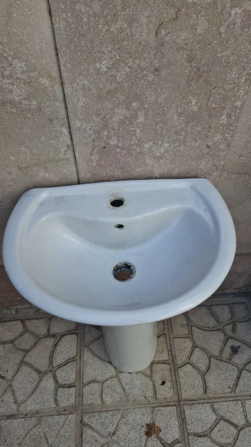 روشویی سفید سرویس بهداشتی کاملا سالم|لوازم سرویس بهداشتی|تهران, اوقاف|دیوار