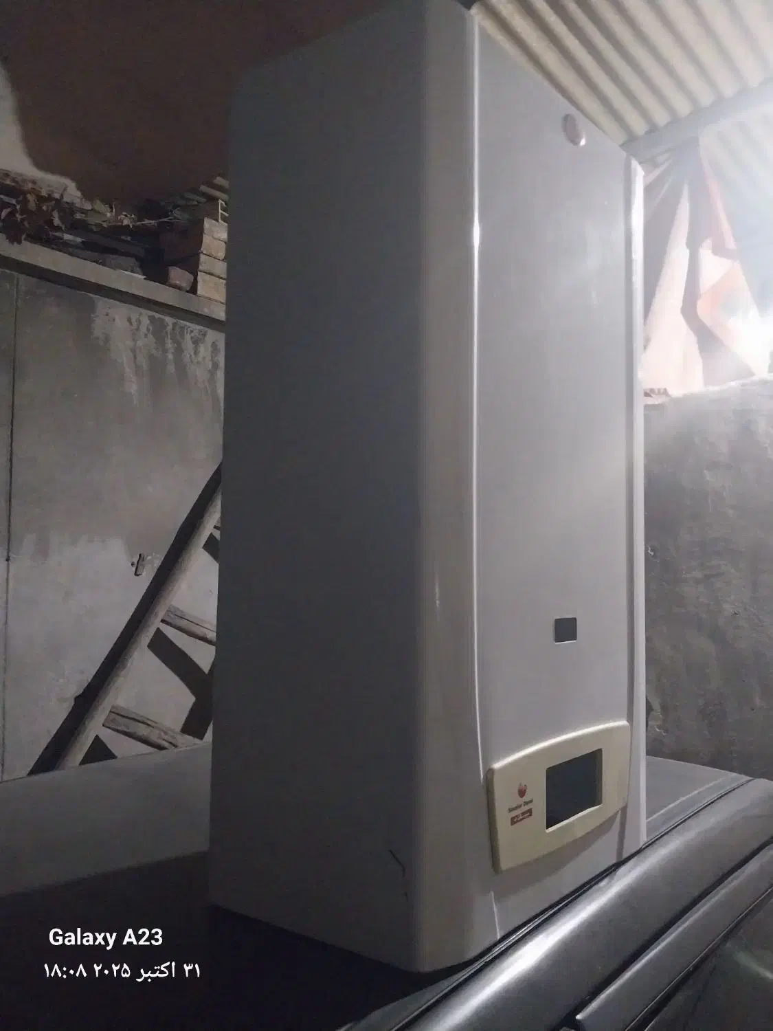 قاب ابگرمکن دیواری پلار|آبگرمکن، پکیج، شوفاژ|تهران, شهرک استقلال|دیوار