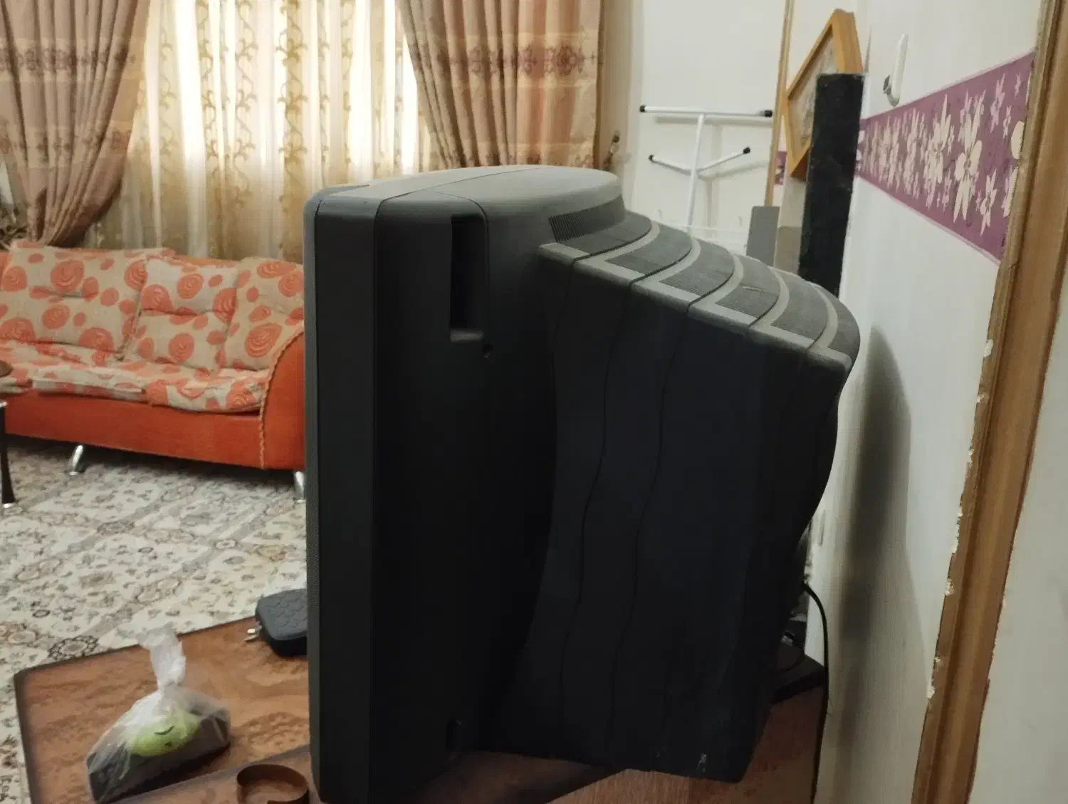 تلویزیون|تلویزیون و پروژکتور|طرقبه, |دیوار