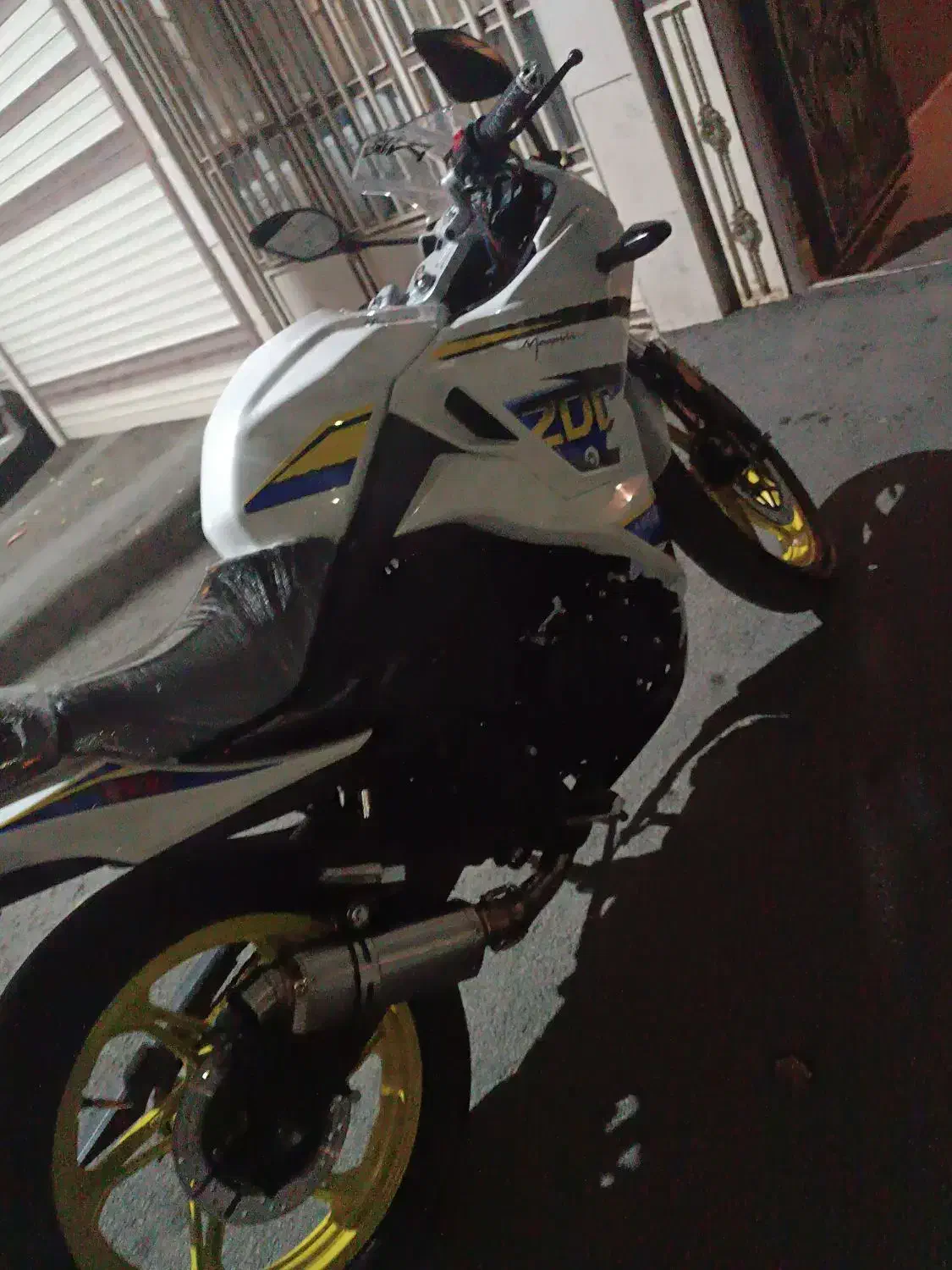 موتور مگلی|موتورسیکلت|اراک, |دیوار