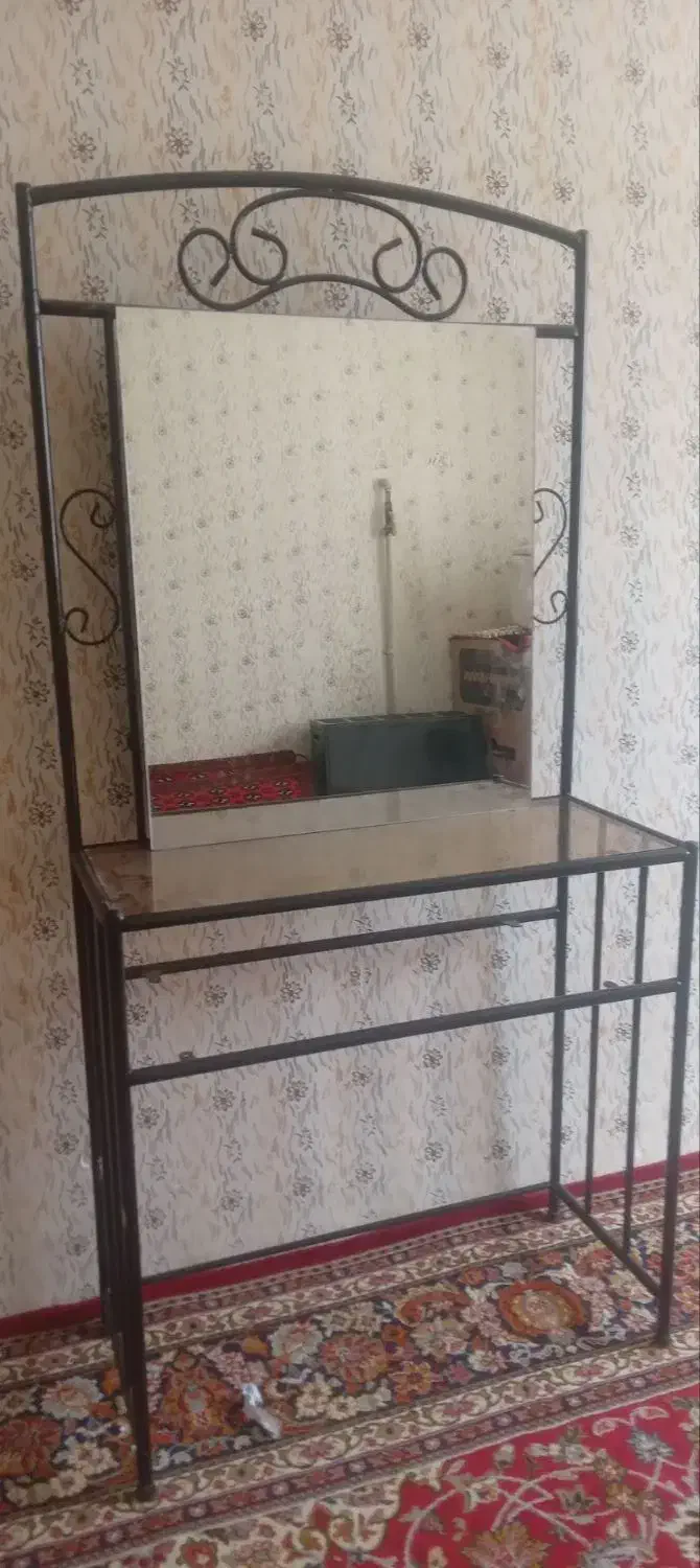 آیینه فرفروژه|آینه|کرمانشاه, |دیوار