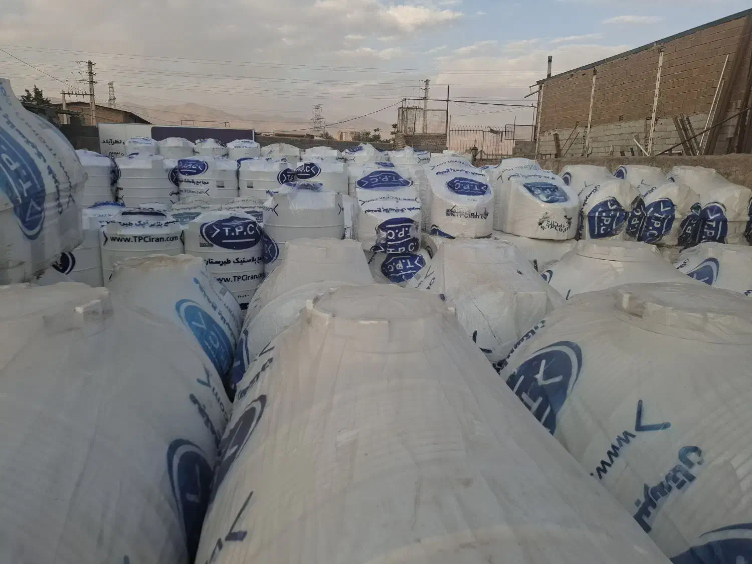 مخزن آب سه لایه ضد جلبک|مصالح و تجهیزات ساختمان|تهران, فردوس|دیوار