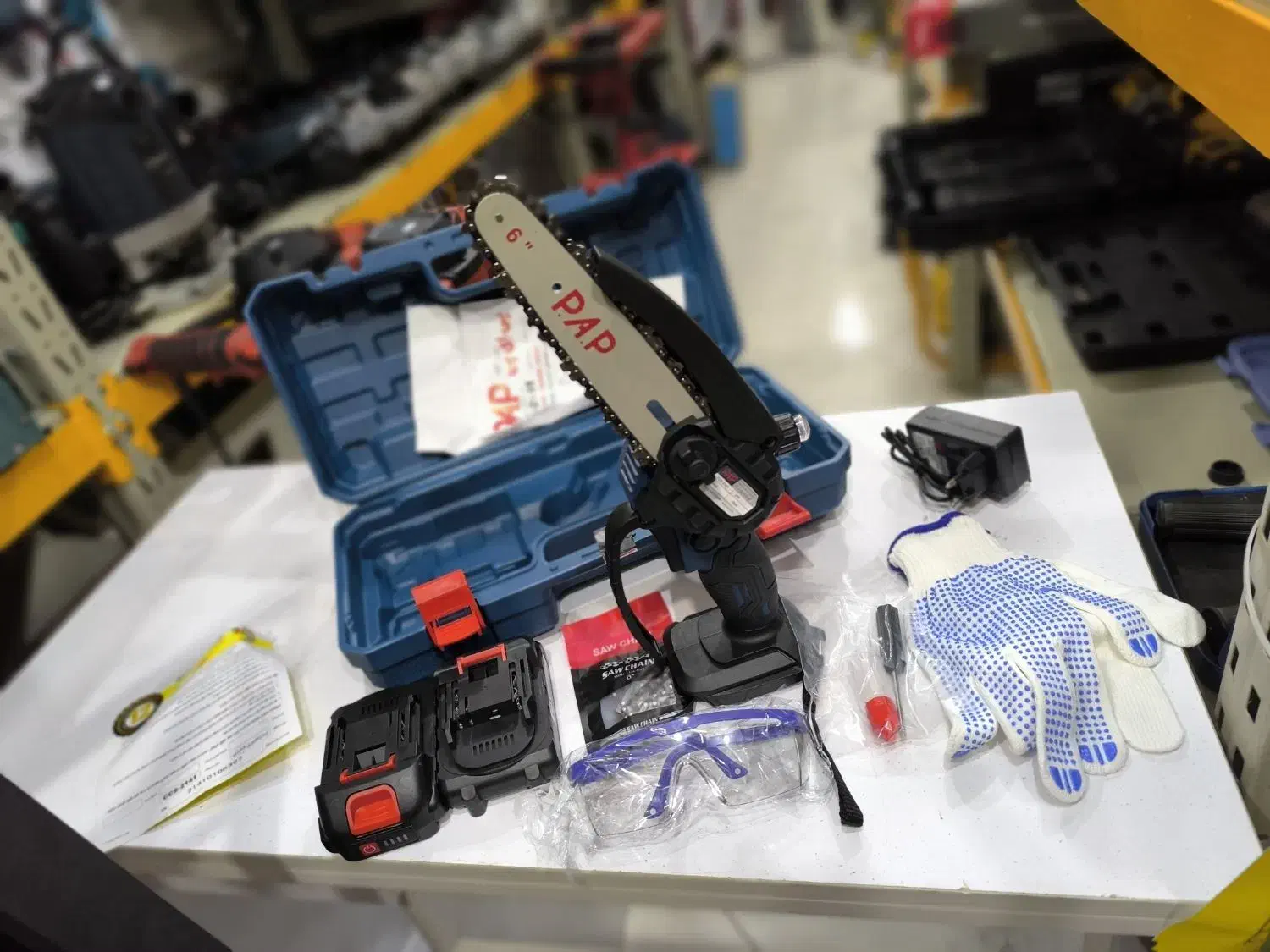 انواع اره شارژی قیچی شارژی در بازرگانی ابزار رسولی|ابزارآلات|بیرجند, |دیوار