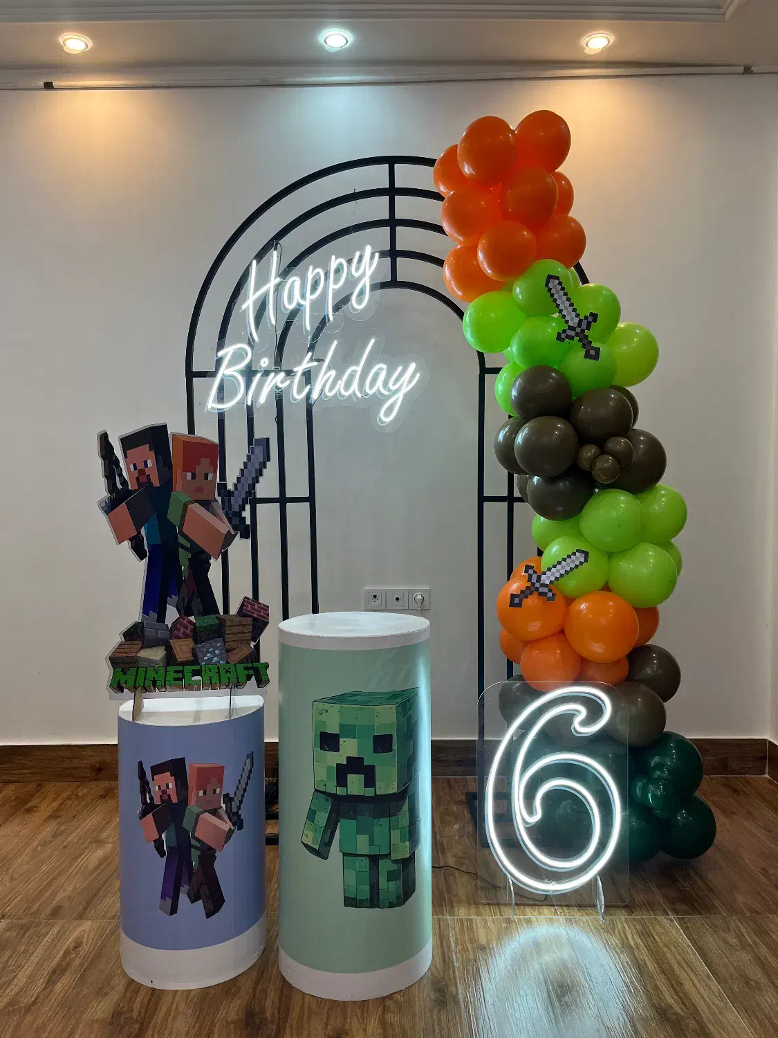 فروش عددهای نئون|ریسه و چراغ تزئینی|تهران, جنت‌آباد شمالی|دیوار