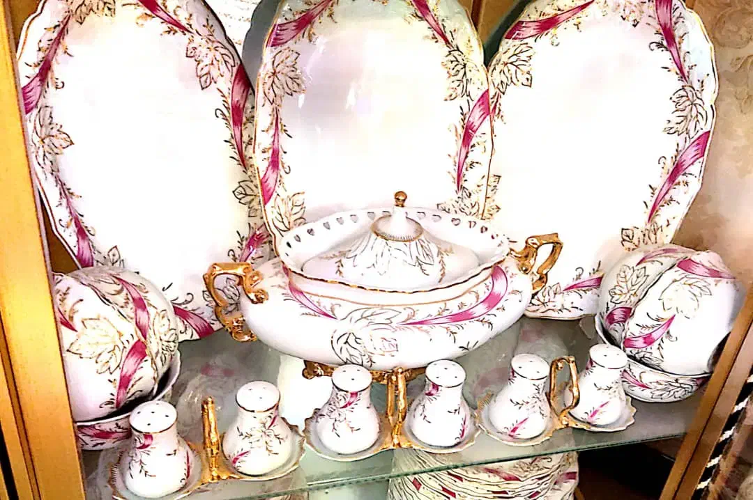 سرویس چینی دست ساز|ظروف سرو و پذیرایی|فولادشهر, C5|دیوار