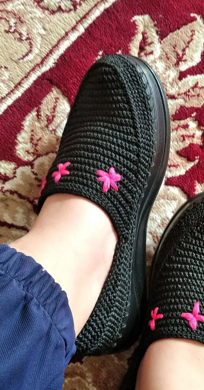 گیوه گلدوزی|کیف، کفش، کمربند|ایلام, |دیوار