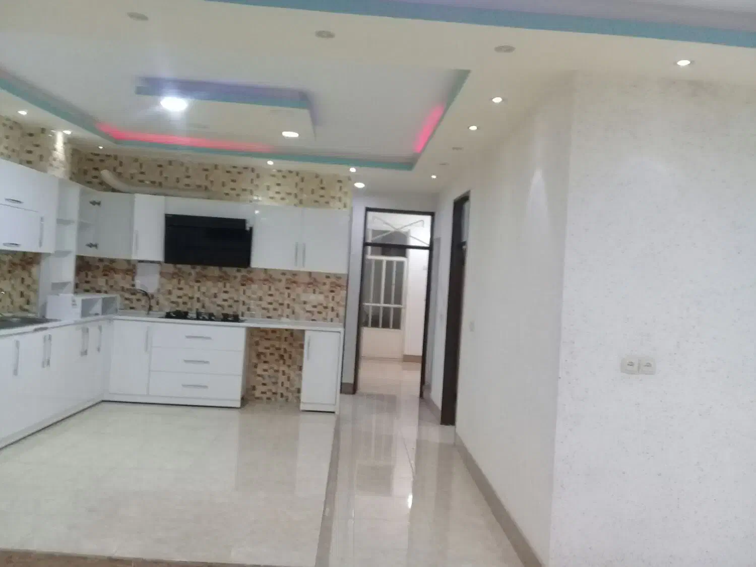 واحد۱۴۰ متری سه خواب اجاره داده میشود|اجارهٔ آپارتمان|بوشهر, |دیوار