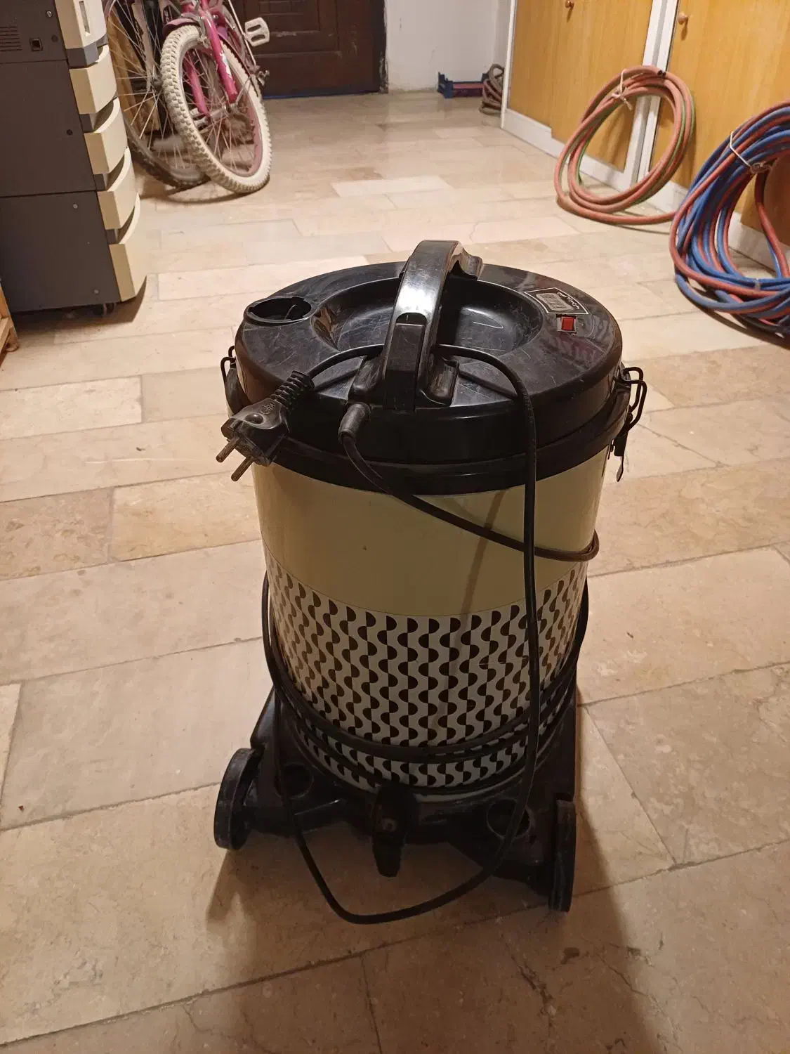 جاروبرقی دست دوم.درحدنو|جاروبرقی، جارو شارژی، بخارشو|مشهد, سجاد شهر|دیوار