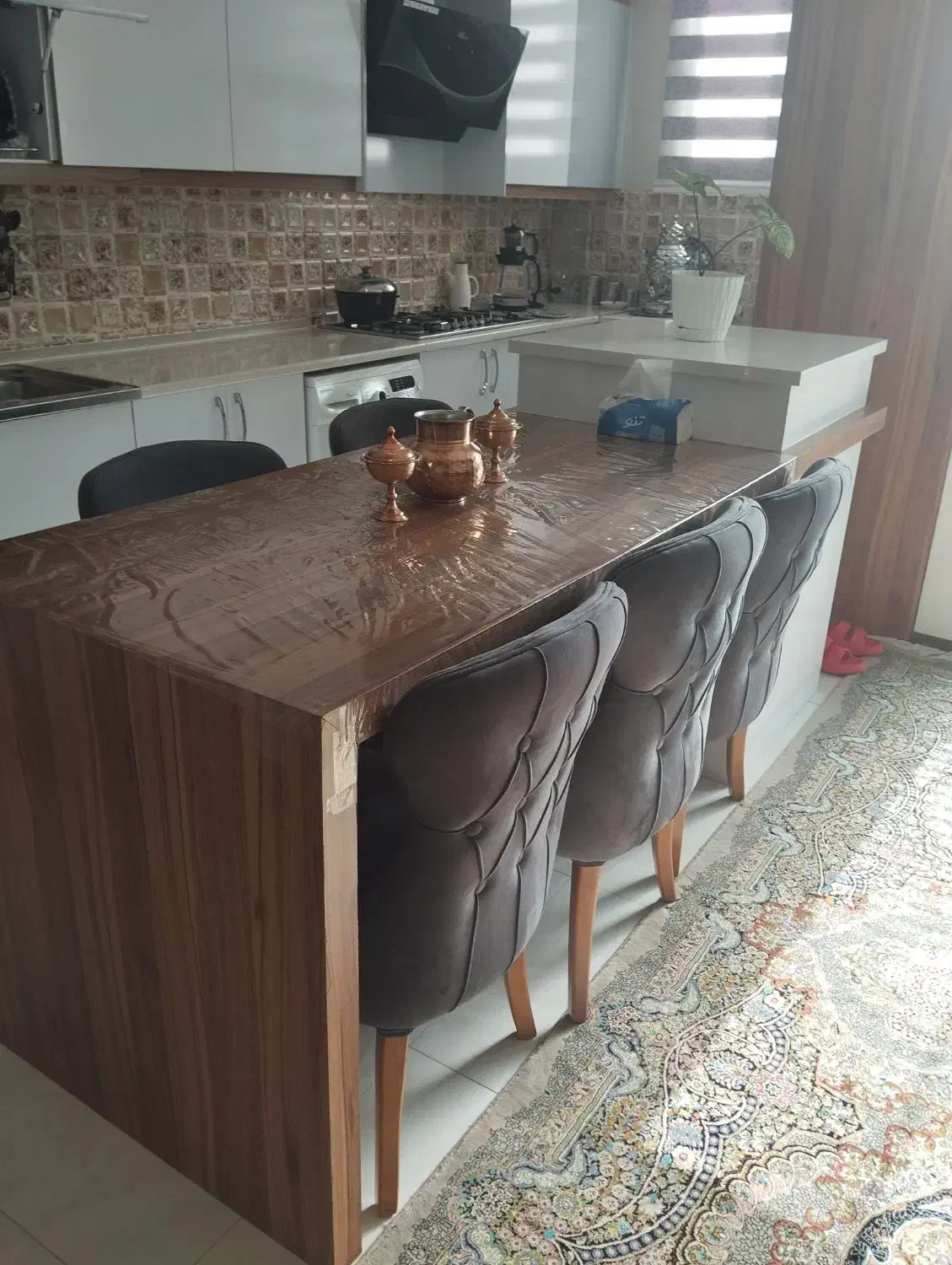 میز جزیره|میز و صندلی غذاخوری|برخوار, |دیوار