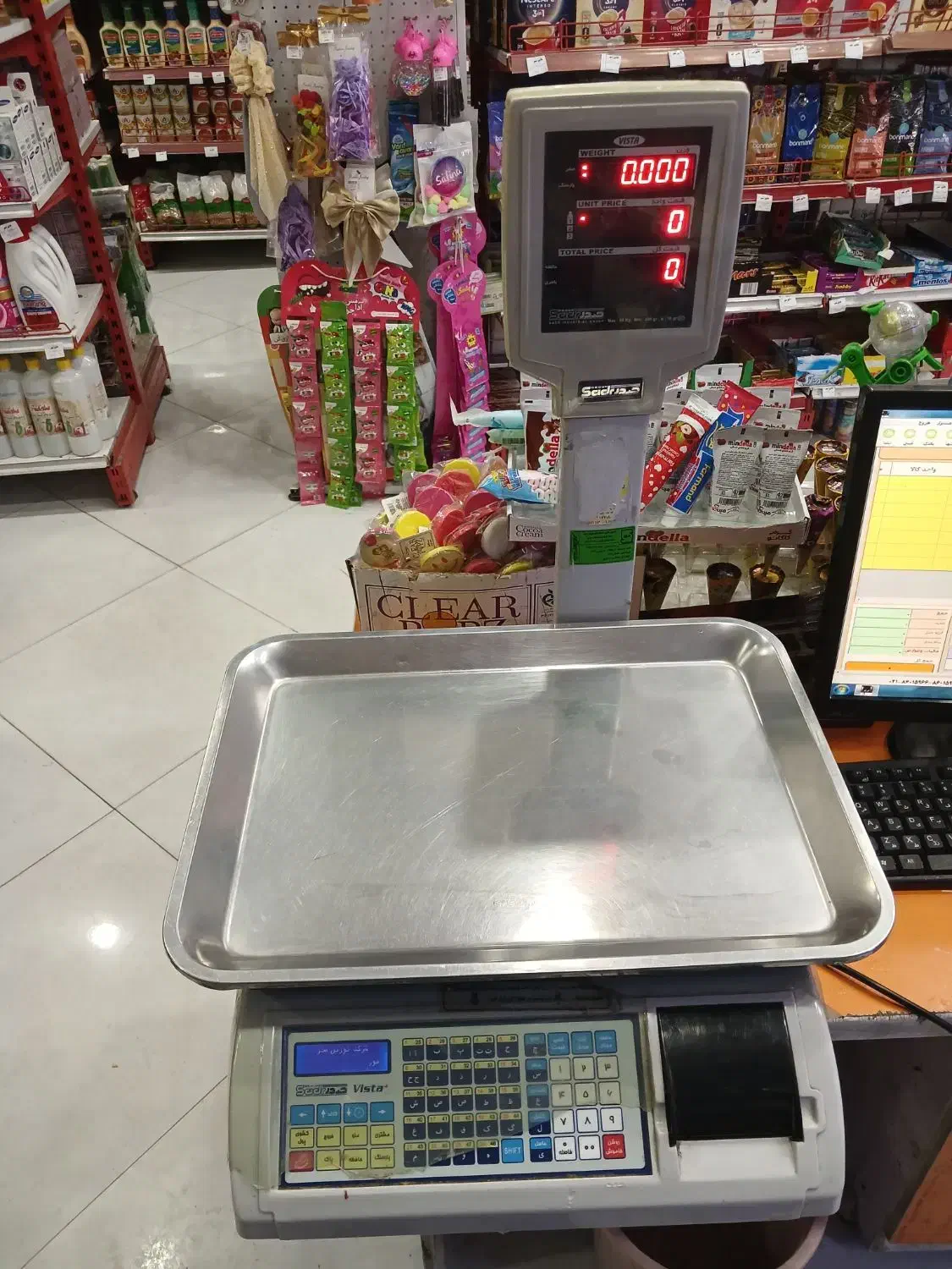 فروش ترازو ۱عددیخچال فریزربستنی ۲عدد|فروشگاه و مغازه|اراک, |دیوار