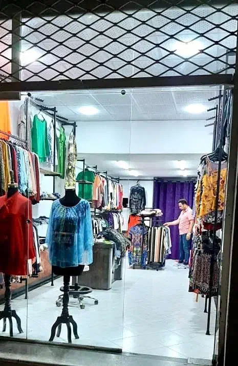 فروش مغازه با مالکیت|فروش مغازه و غرفه|رشت, بازار|دیوار