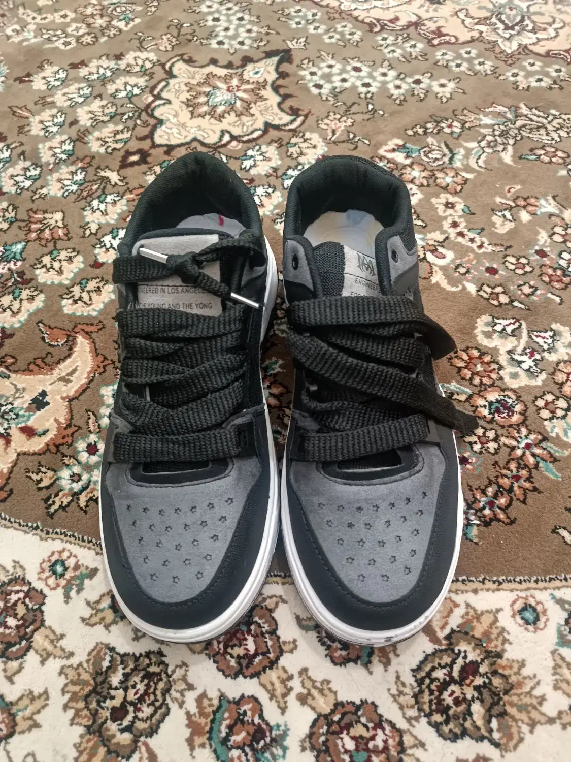 کفش|کیف، کفش، کمربند|کرمان, |دیوار