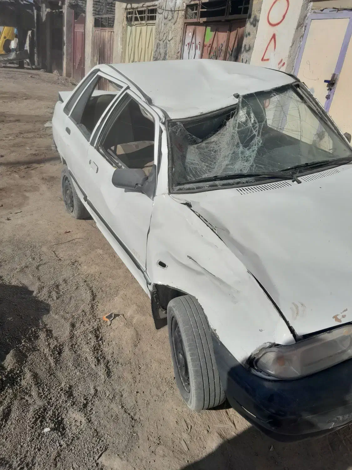 پرایدتصادفی مدل ۸۲|خودرو سواری و وانت|هیرمند, |دیوار