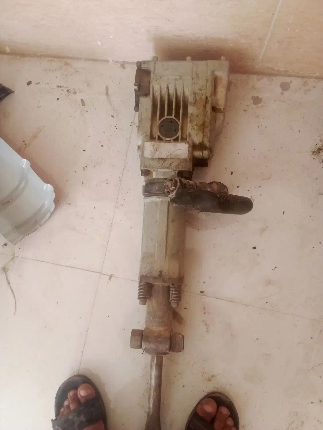 ابزار برقی|ابزارآلات|باخزر, |دیوار