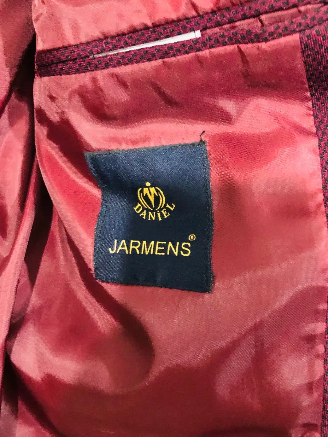 تک کت مجلسی|لباس|سلماس, |دیوار