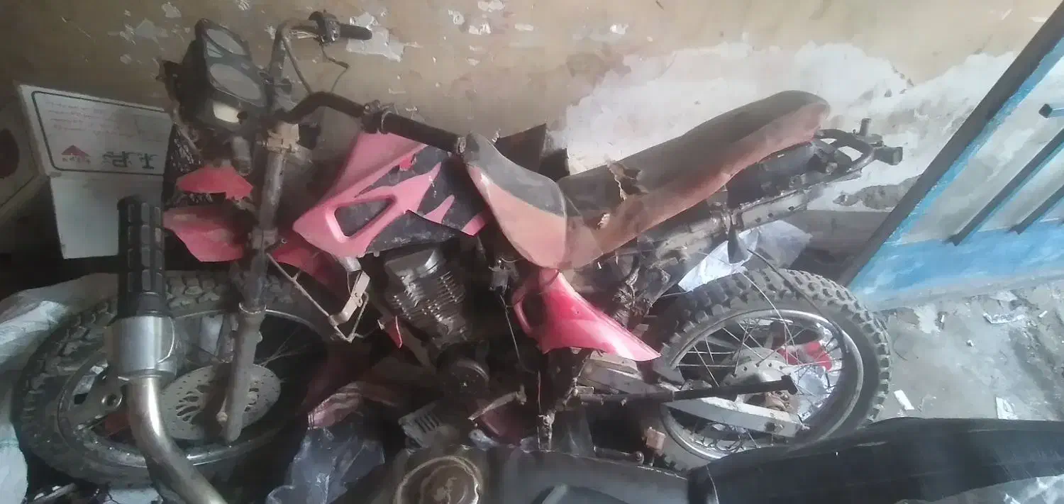 متورسیکلت تریل تلاش متوری سالم خرج جزعی دارد|موتورسیکلت|رامشیر, |دیوار