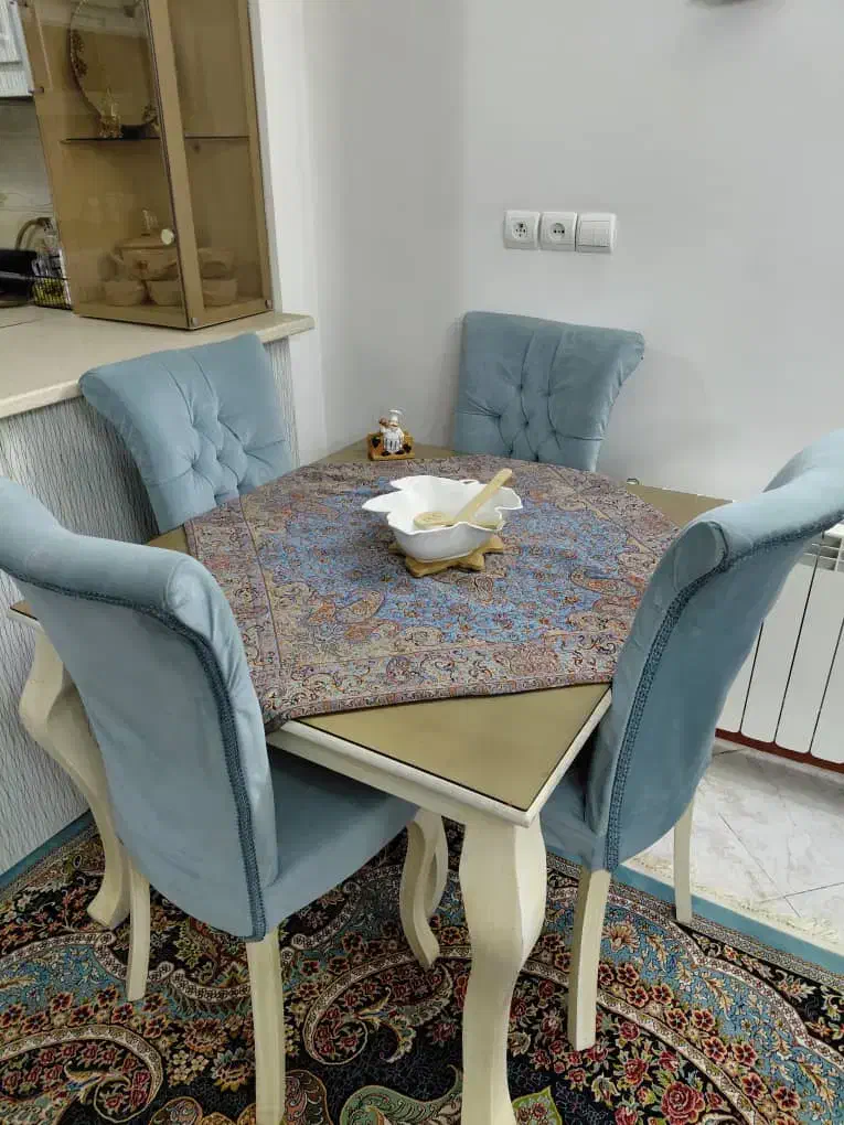 مبل و میز نهار خوری|مبلمان خانگی و میز عسلی|بروجرد, |دیوار