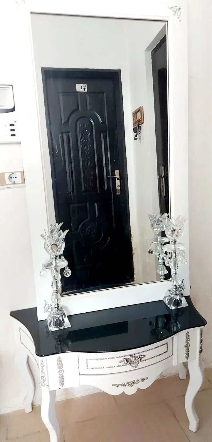 آینه و شمعدان|آینه|شاهرود, |دیوار