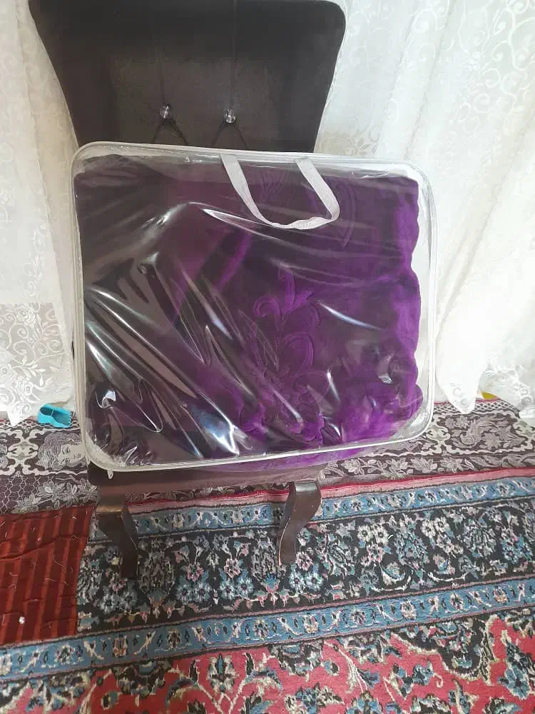 پتو۲نفره گل برجسته|رختخواب، بالش، پتو|رشت, کوی حسینی|دیوار