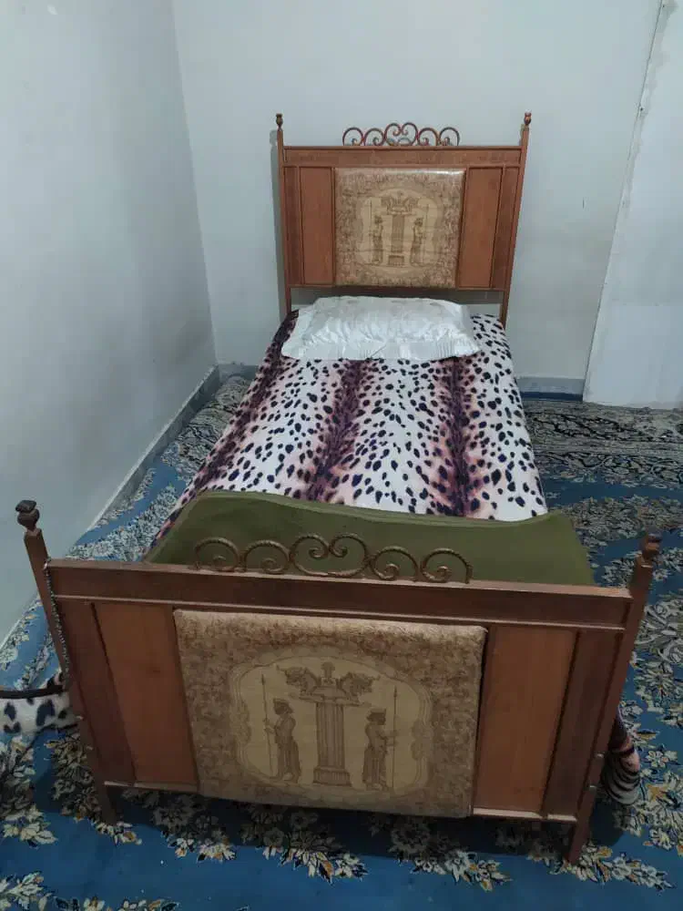 مبل ۷ نفره و تخت|مبلمان خانگی و میز عسلی|شیراز, فاضل|دیوار