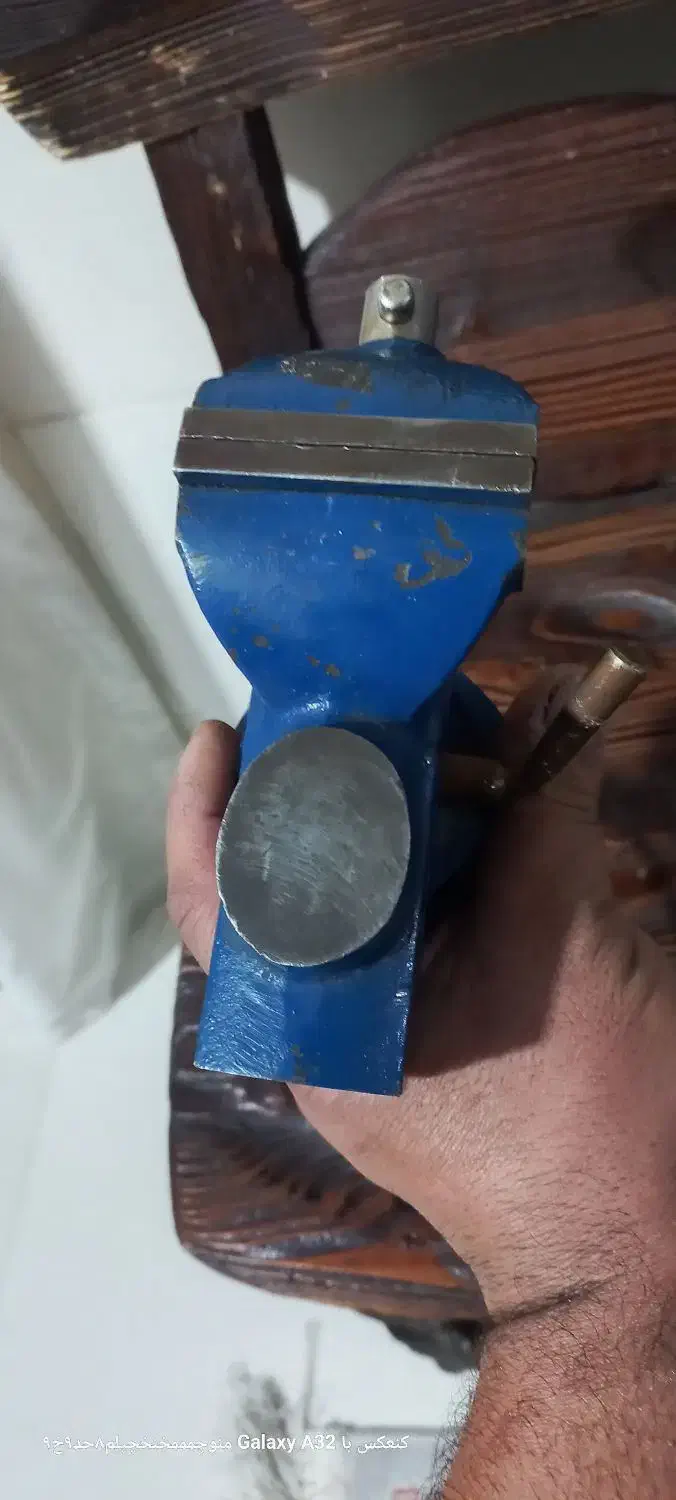 یک عدد گیره رومیزی فولادی سندون دار|ابزارآلات|تهران, شهرک طالقانی|دیوار