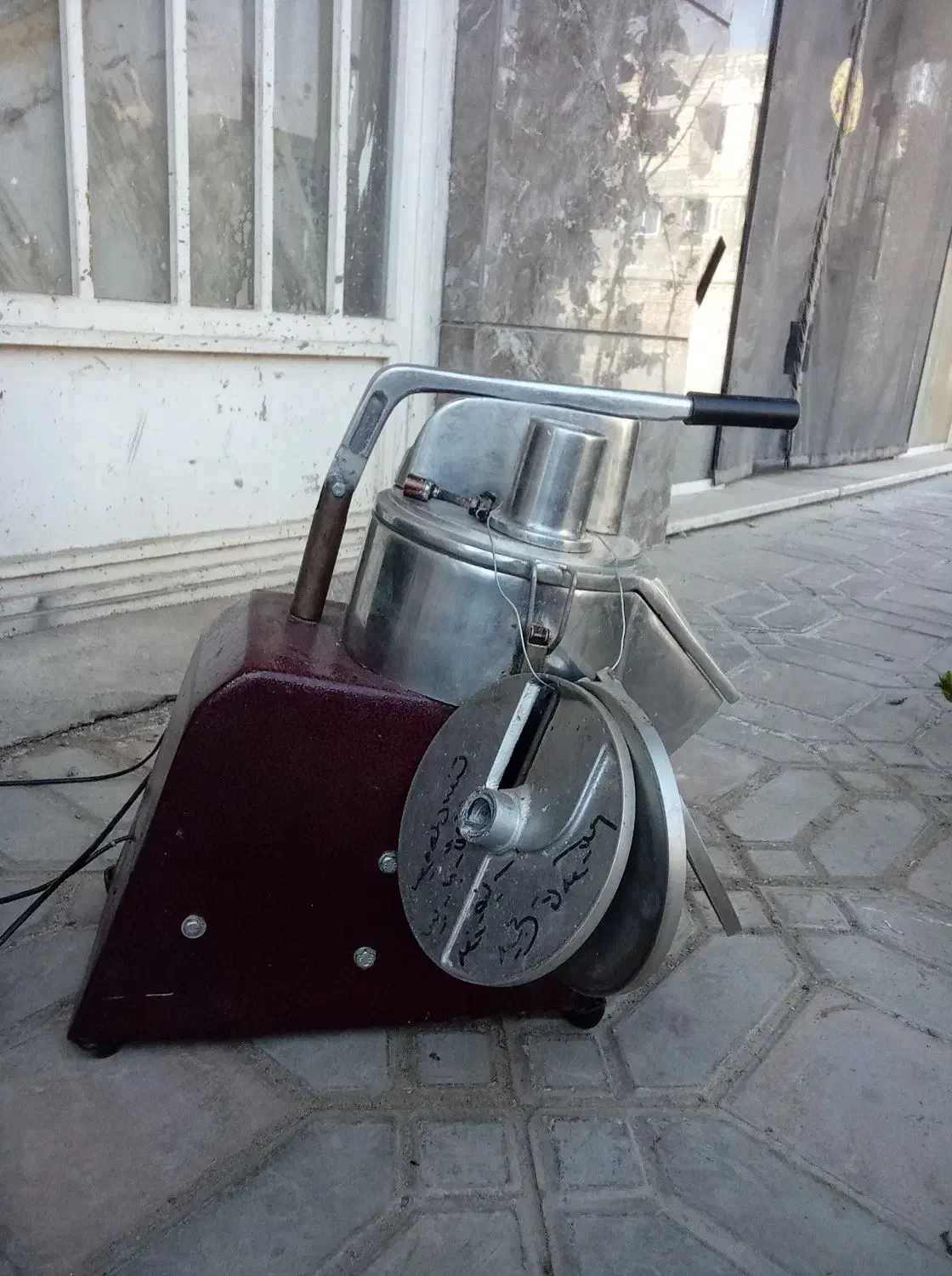 اسلایسر/خلالکن. چرخگوشت22 گریلذغالی|خردکن، آسیاب، غذاساز|اصفهان, قهجاورستان|دیوار