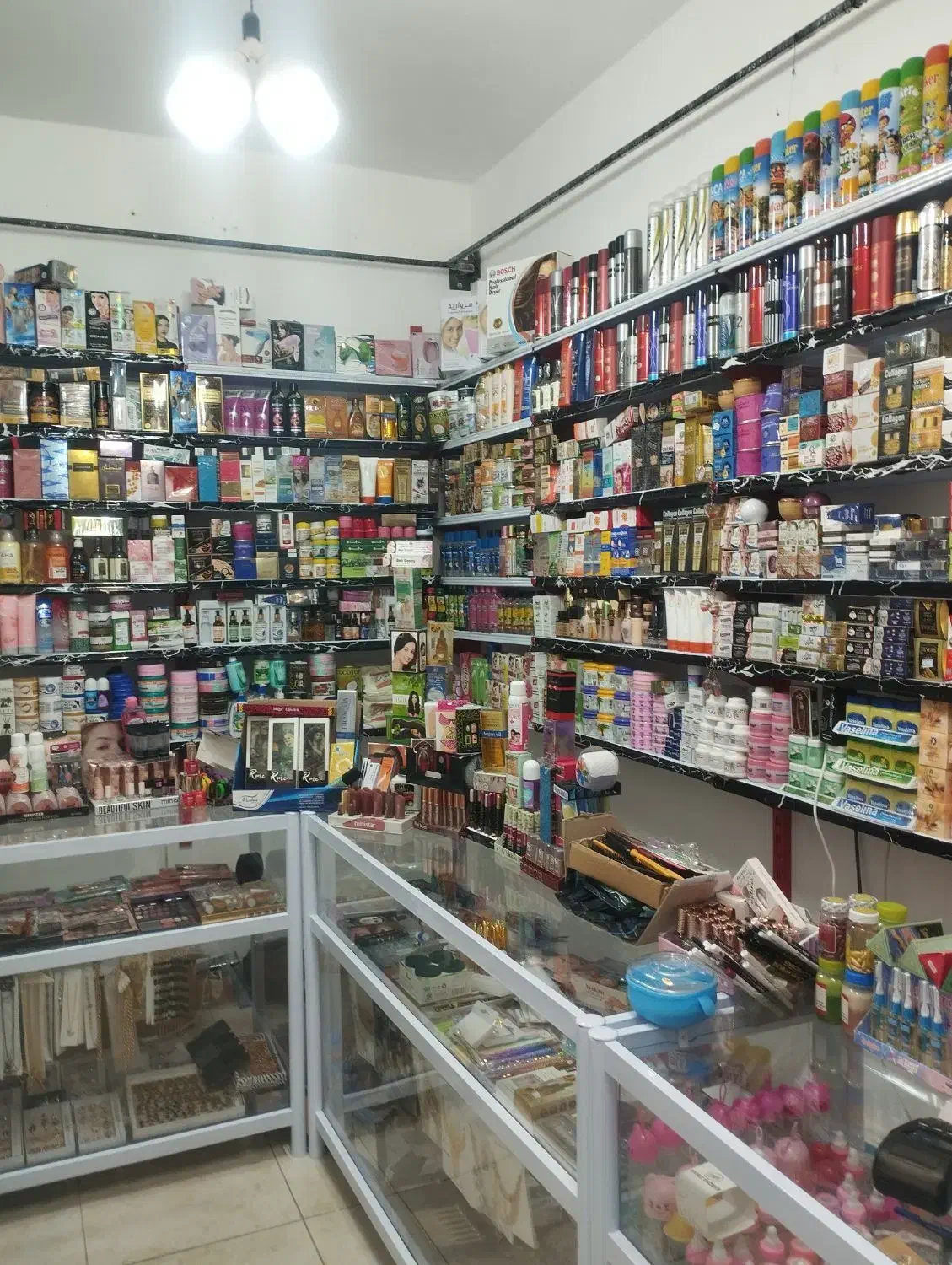 واگذاری مغازه با اجناس|اجارهٔ مغازه و غرفه|خاش, |دیوار