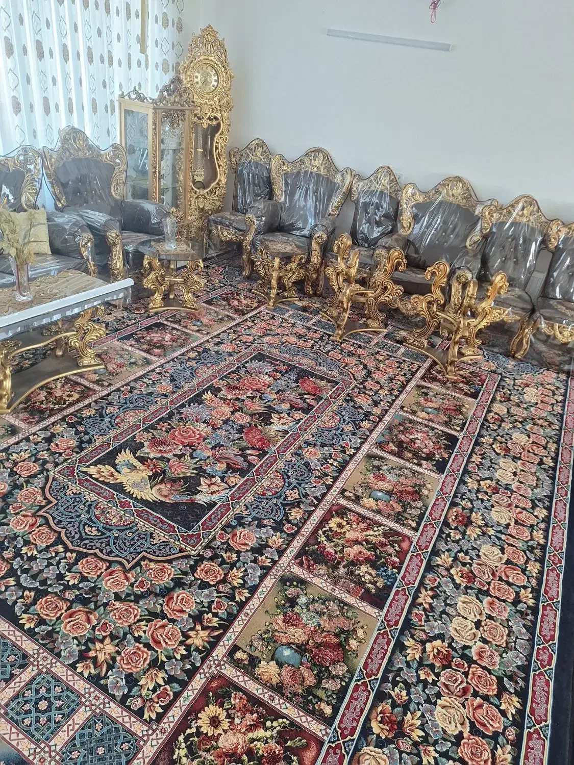 یک جفت فرش۲۴ متری نقش باغ ارم|فرش|باغ بهادران, |دیوار