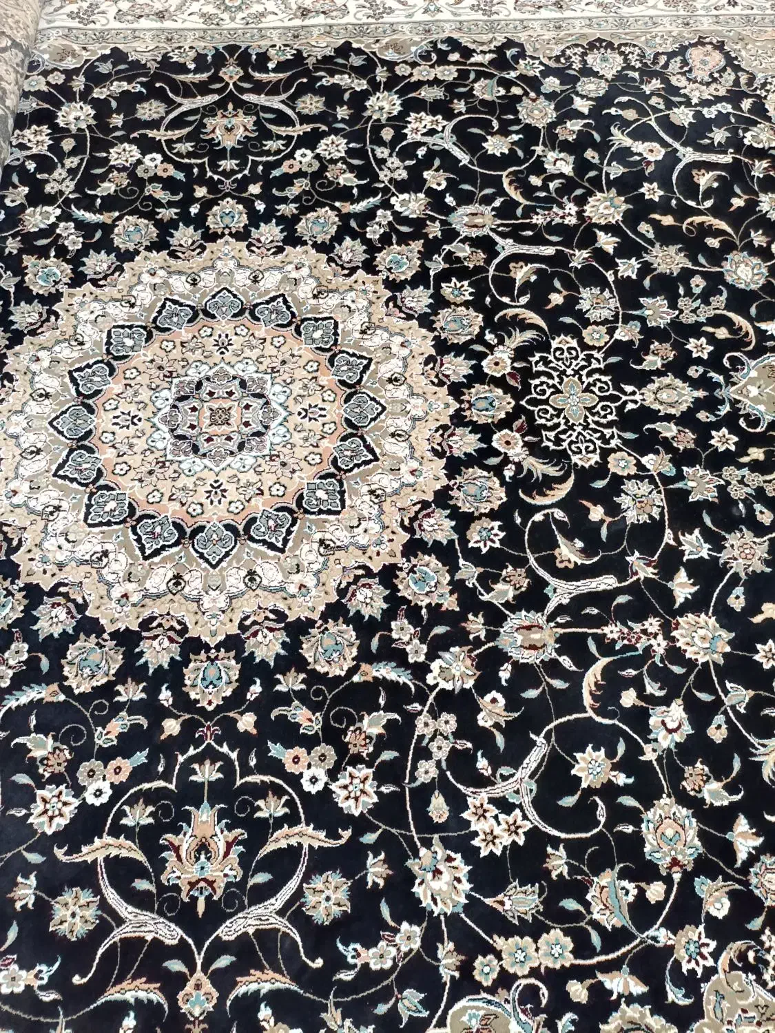 فرش ماشینی ۱۲ متری .|فرش|صوفیان, |دیوار