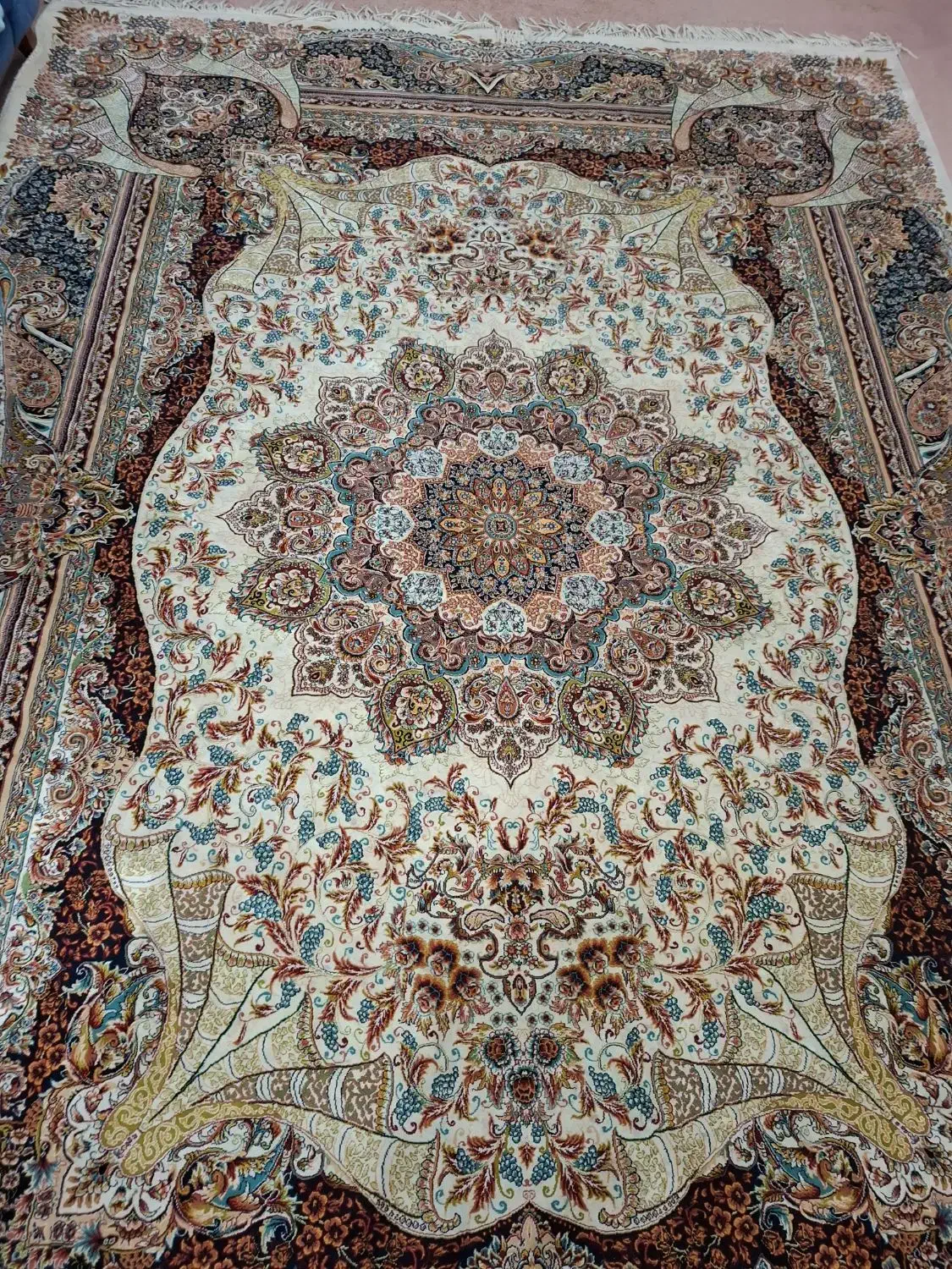 فرش 9 متری کرم رنگ.1 عدد|فرش|اهواز, گلستان|دیوار