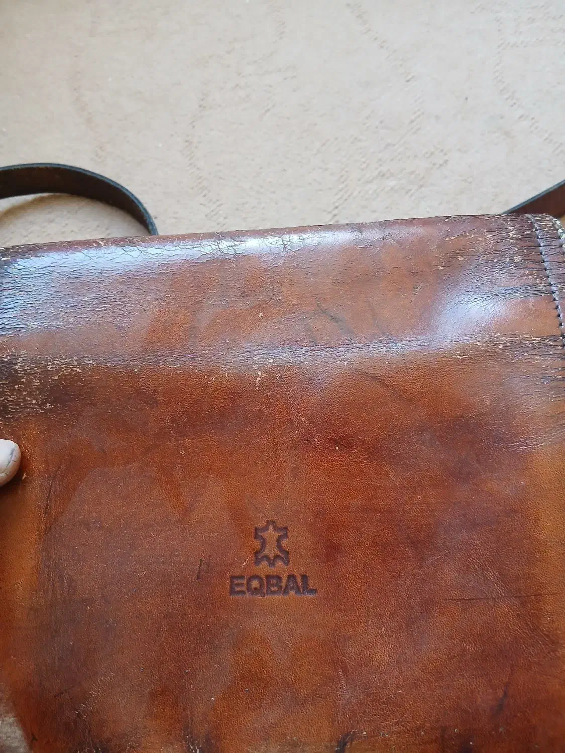 گیف چرم|کیف، کفش، کمربند|اردبیل, |دیوار