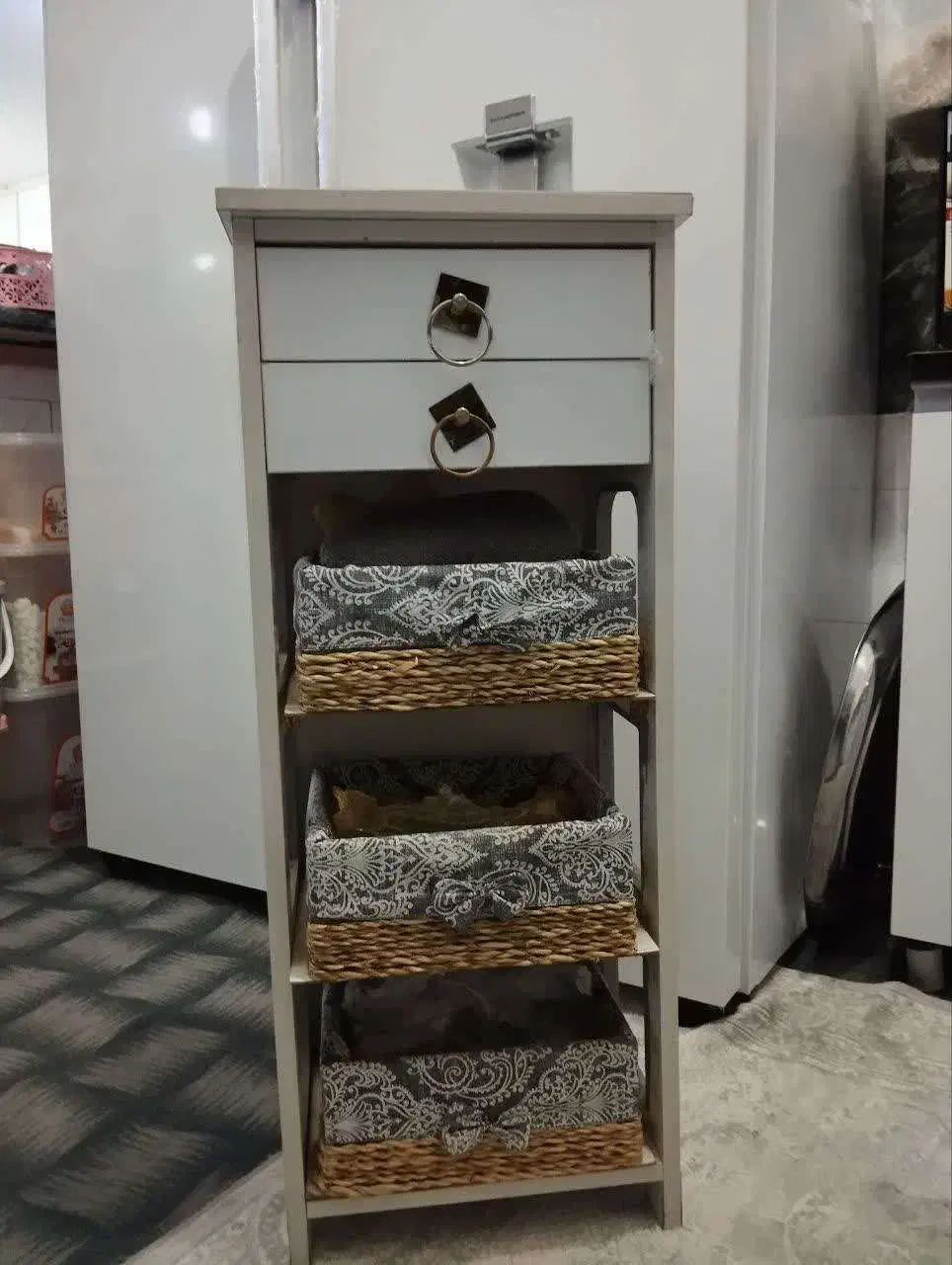 جا سیب زمینی و پیاز|مبلمان خانگی و میز عسلی|قم, قلعه کامکار|دیوار