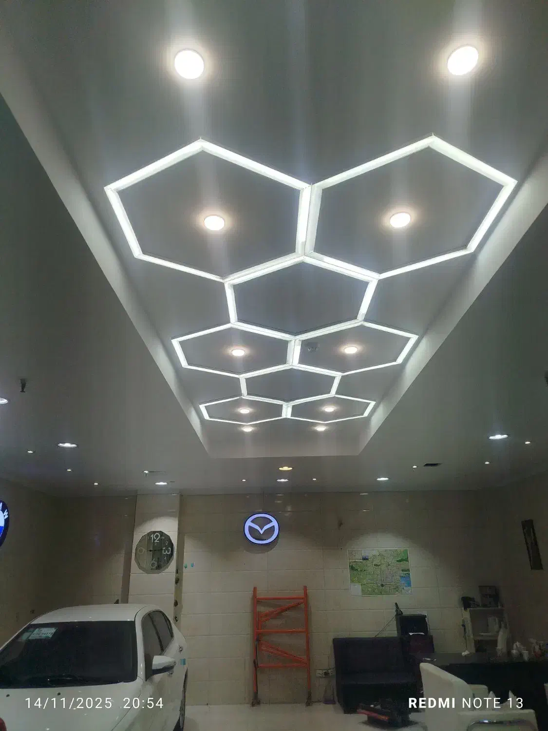 سیمکشی برق کار صنعتی ایفن تلفن اتصالی کولر لوستر|خدمات پیشه و مهارت|اسلامشهر, شهرک سالور|دیوار