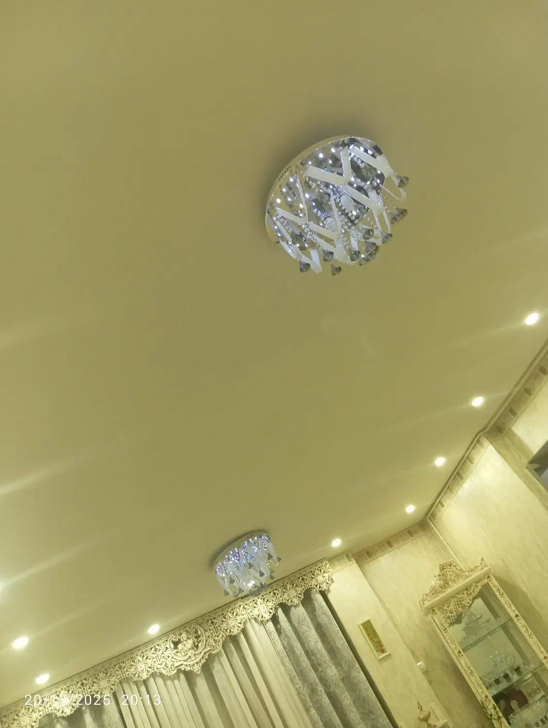 دوتا لوستر شیک و سالم|لوستر و چراغ آویز|پرند, فاز ۶|دیوار