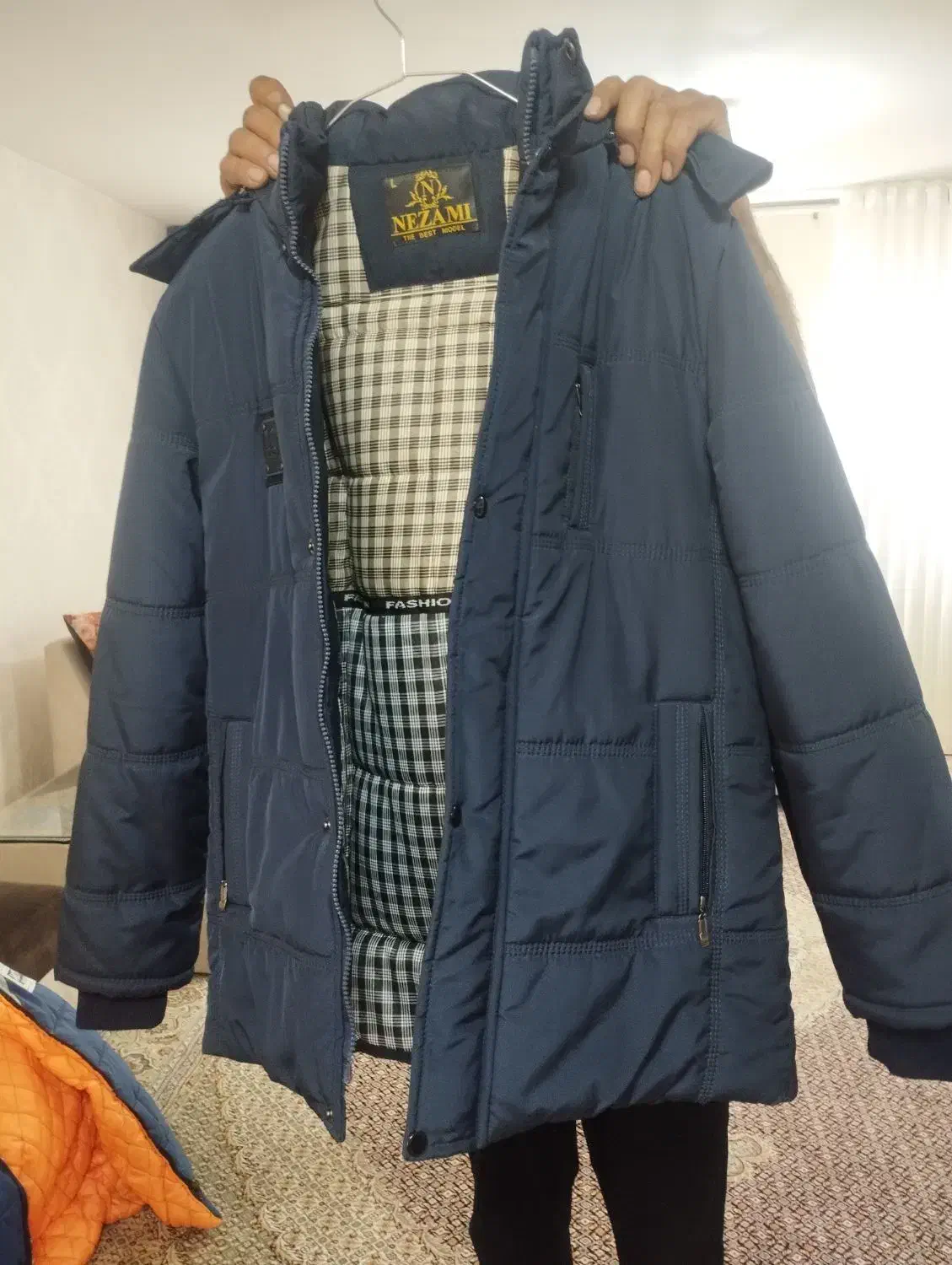 کاپشن نو نو|لباس|فولادشهر, مسکن مهر فولادشهر|دیوار